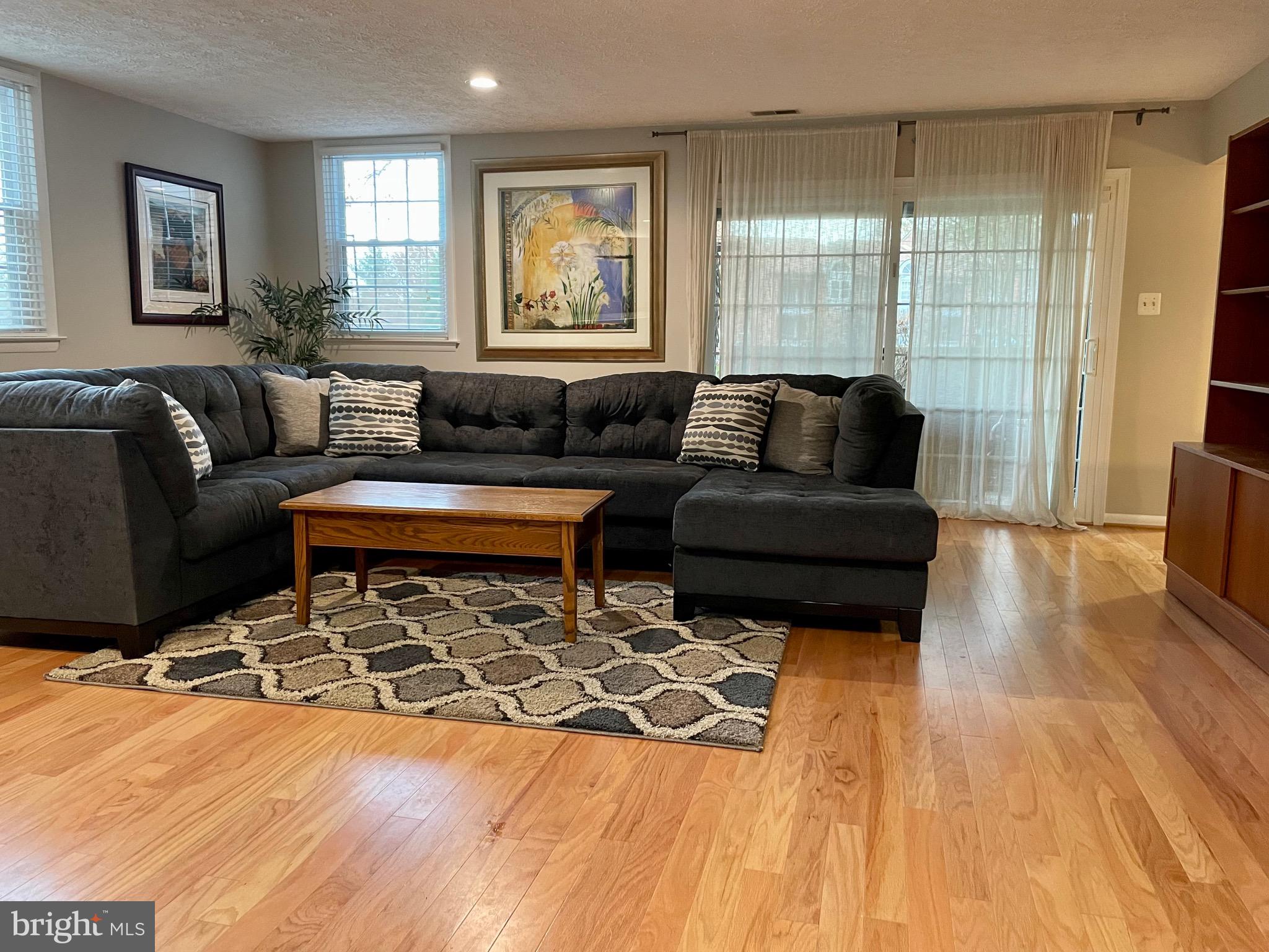 THE FALLS GARDEN - Residential Lease