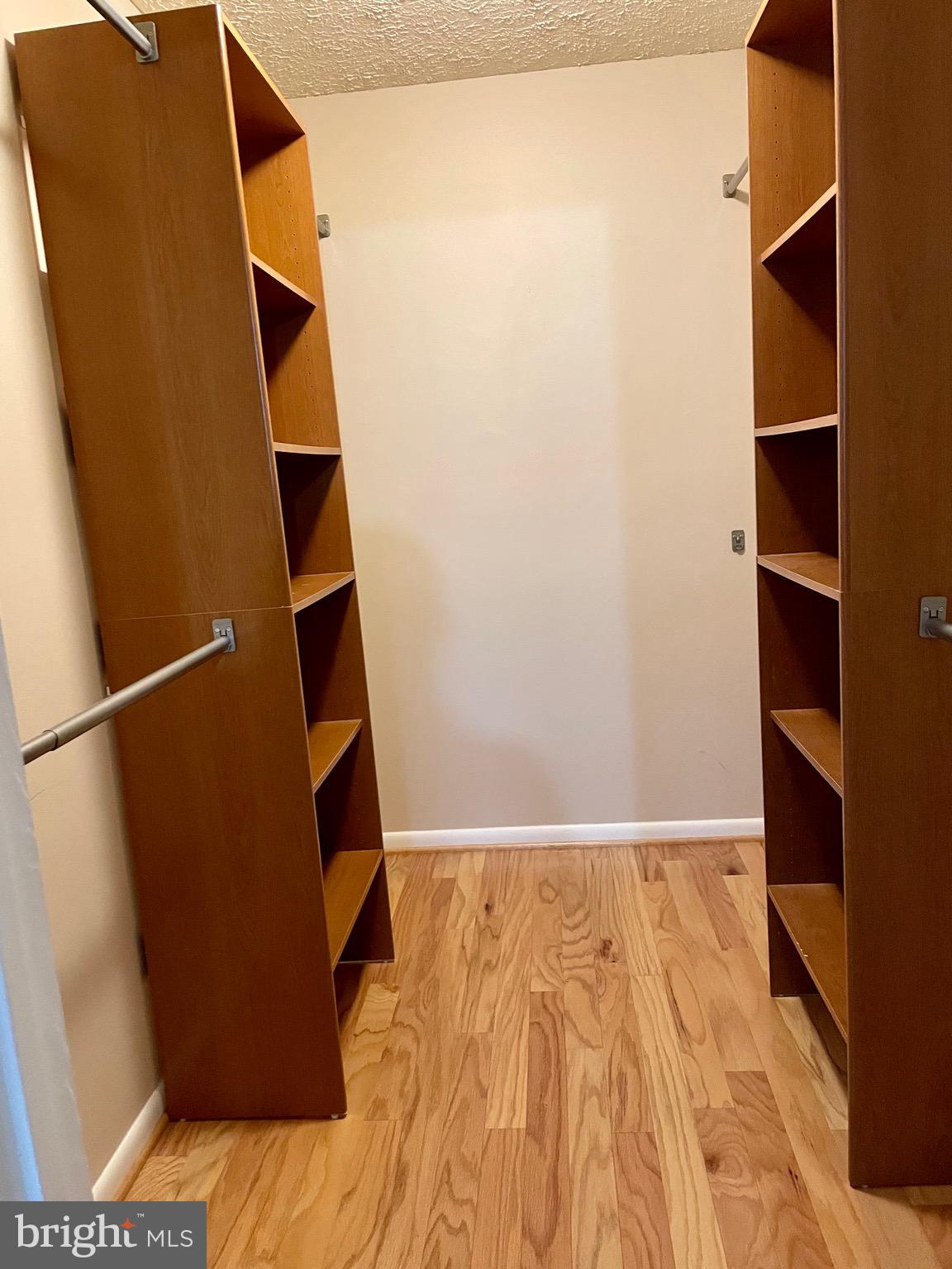 THE FALLS GARDEN - Residential Lease