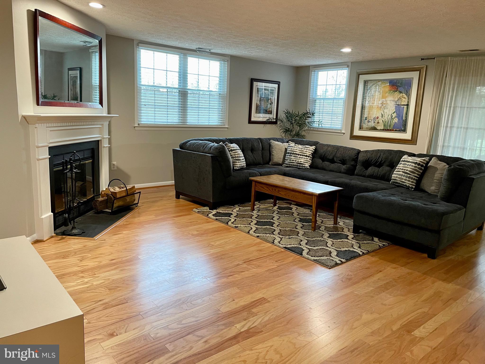 THE FALLS GARDEN - Residential Lease