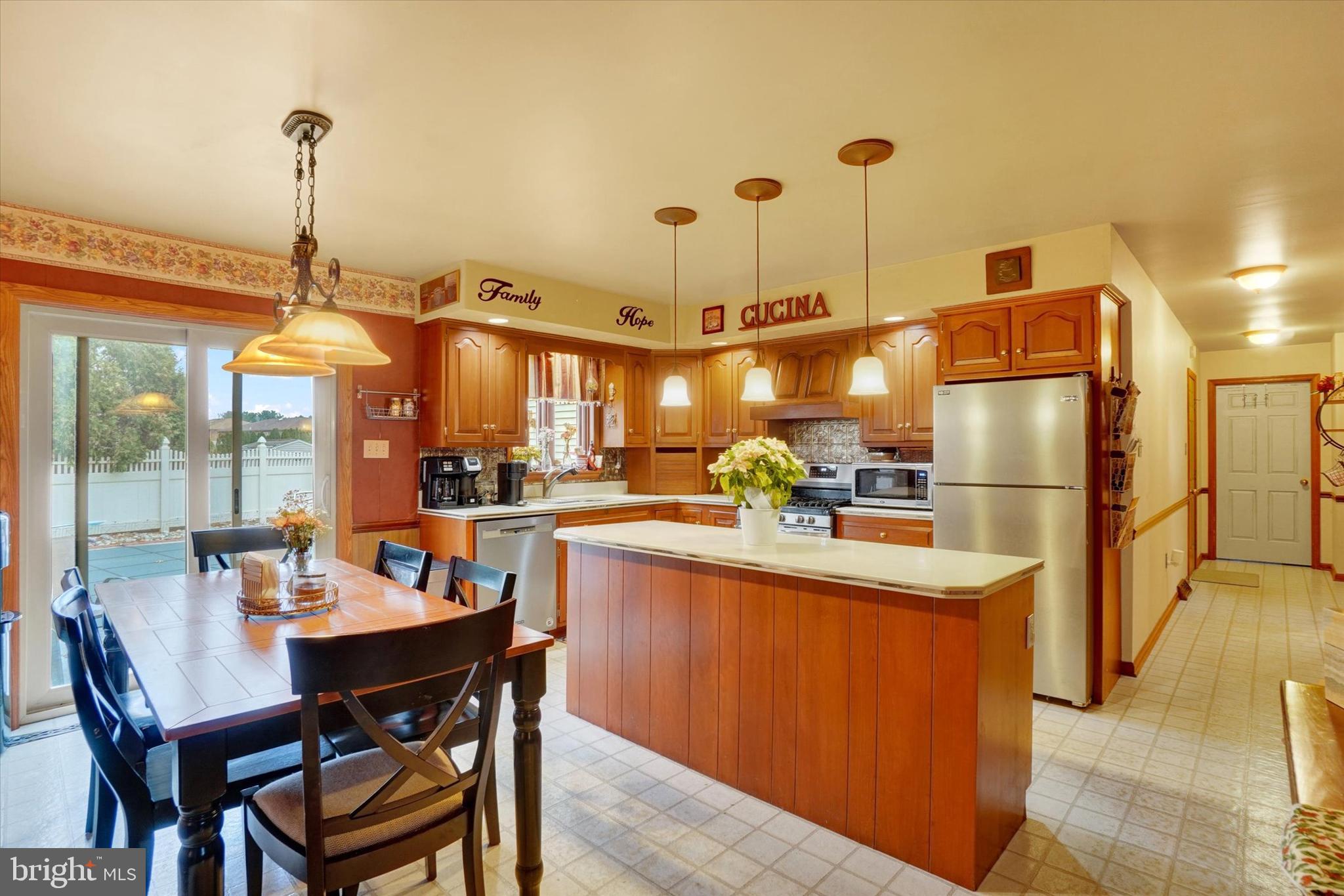 BARRINGTON PLACE - Residential