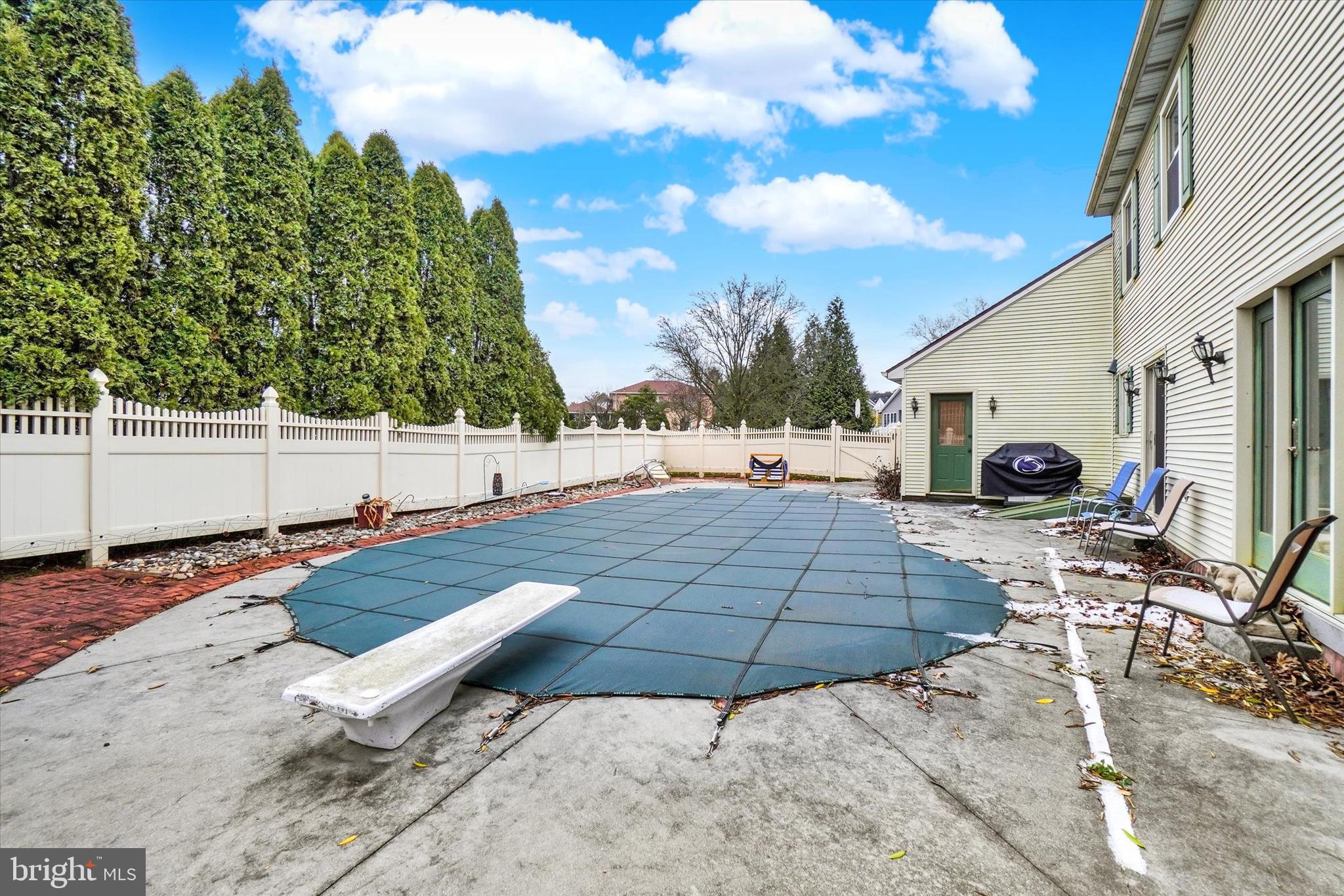 BARRINGTON PLACE - Residential