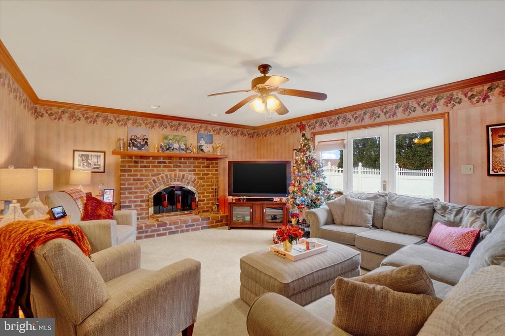 Photo of 2035 Parkton Lane, YORK, PA 17408 (MLS # PAYK2094820)