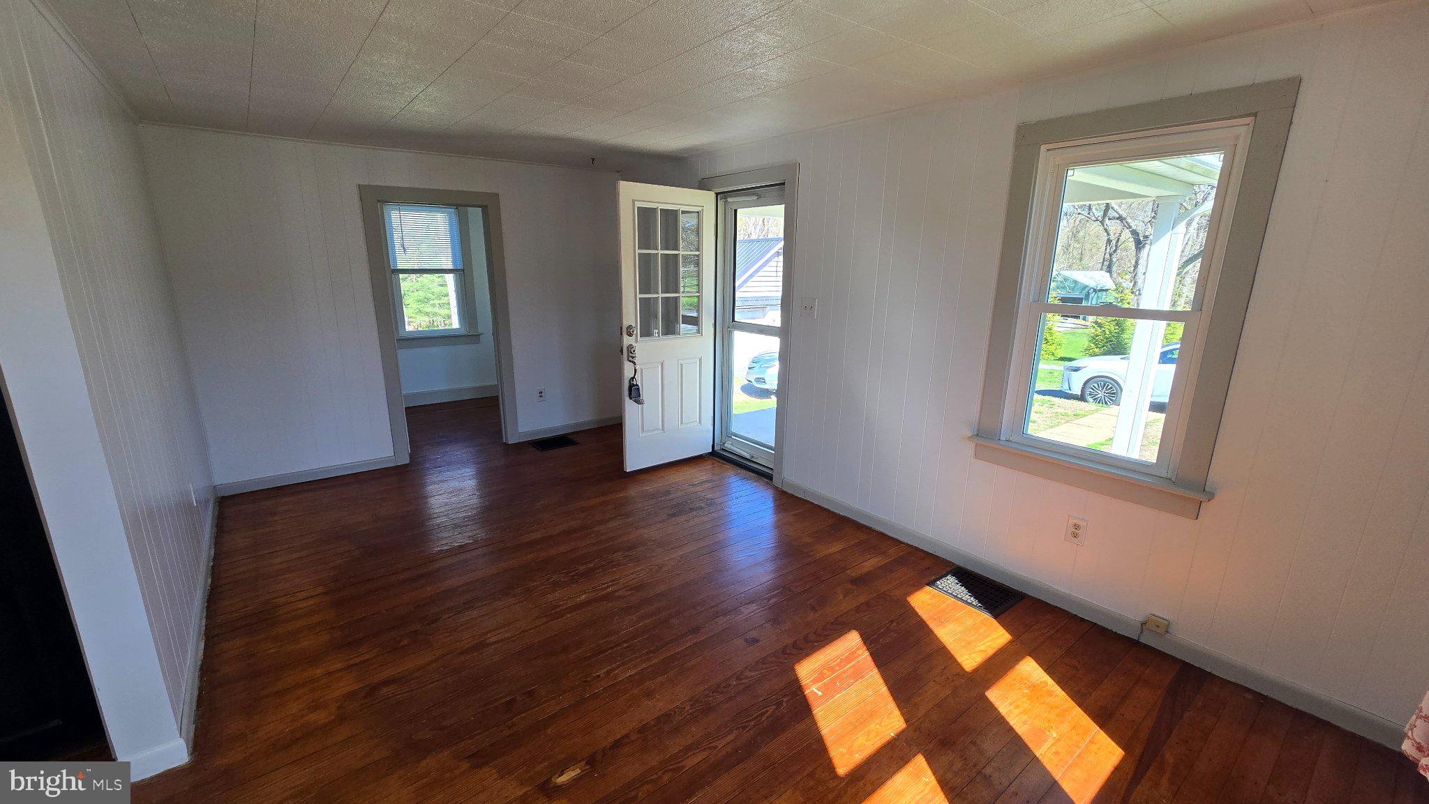 LONDON BRITAIN - Residential