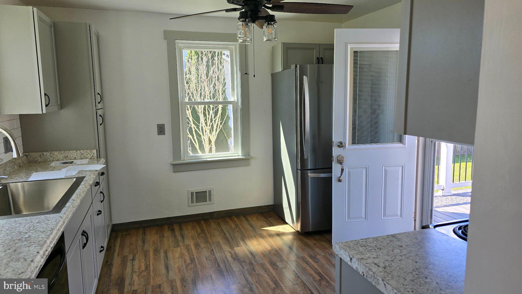 LONDON BRITAIN - Residential