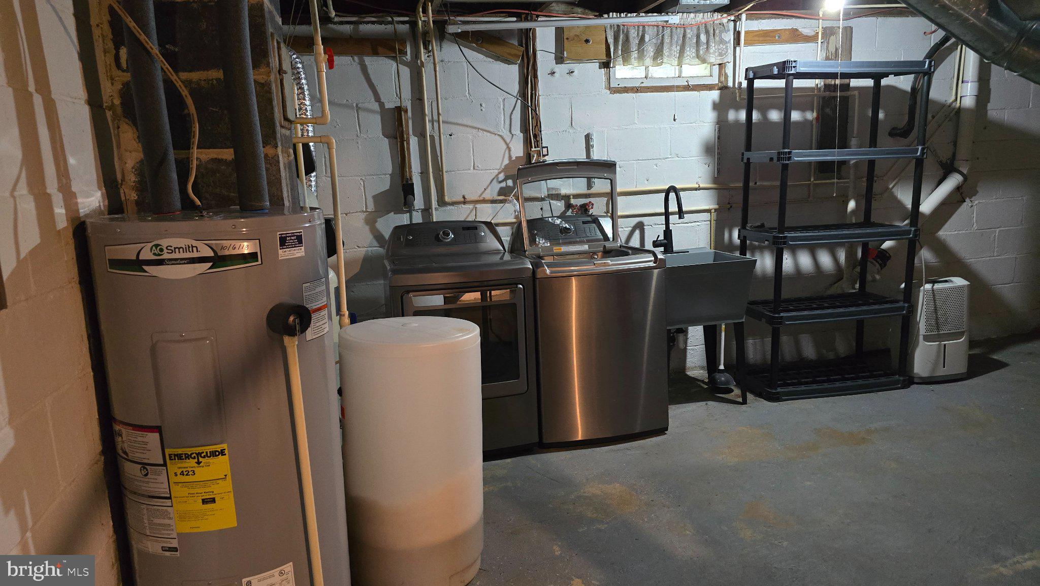 LONDON BRITAIN - Residential