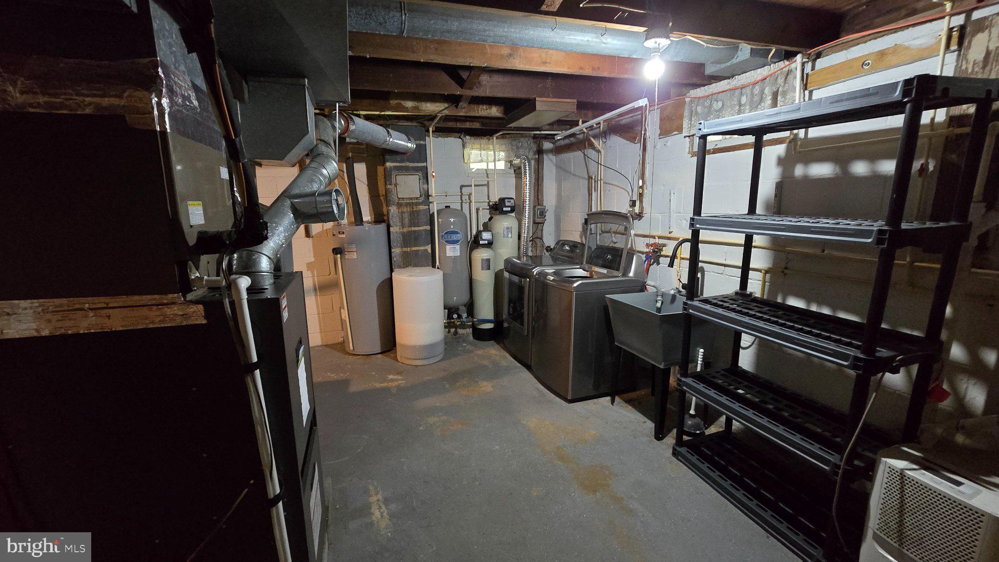 LONDON BRITAIN - Residential