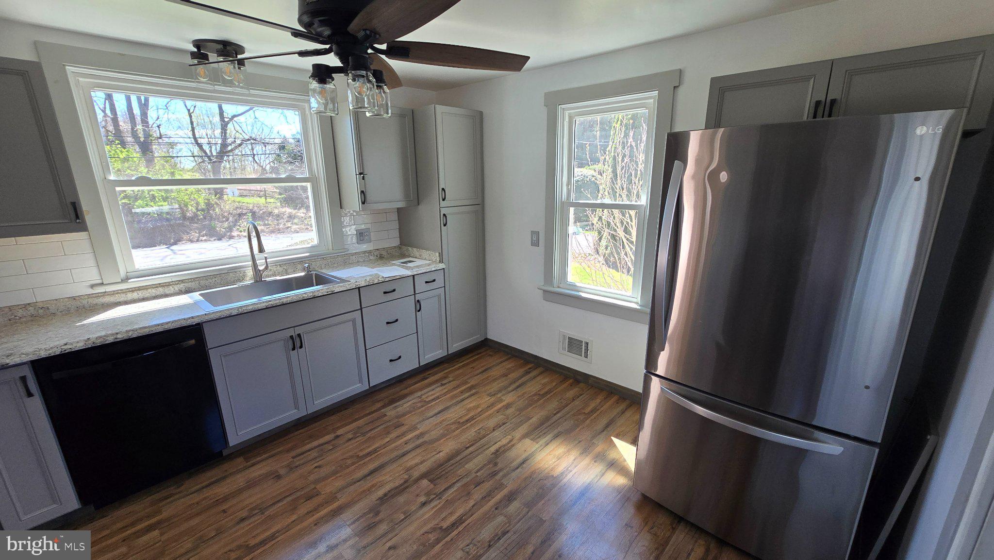 LONDON BRITAIN - Residential