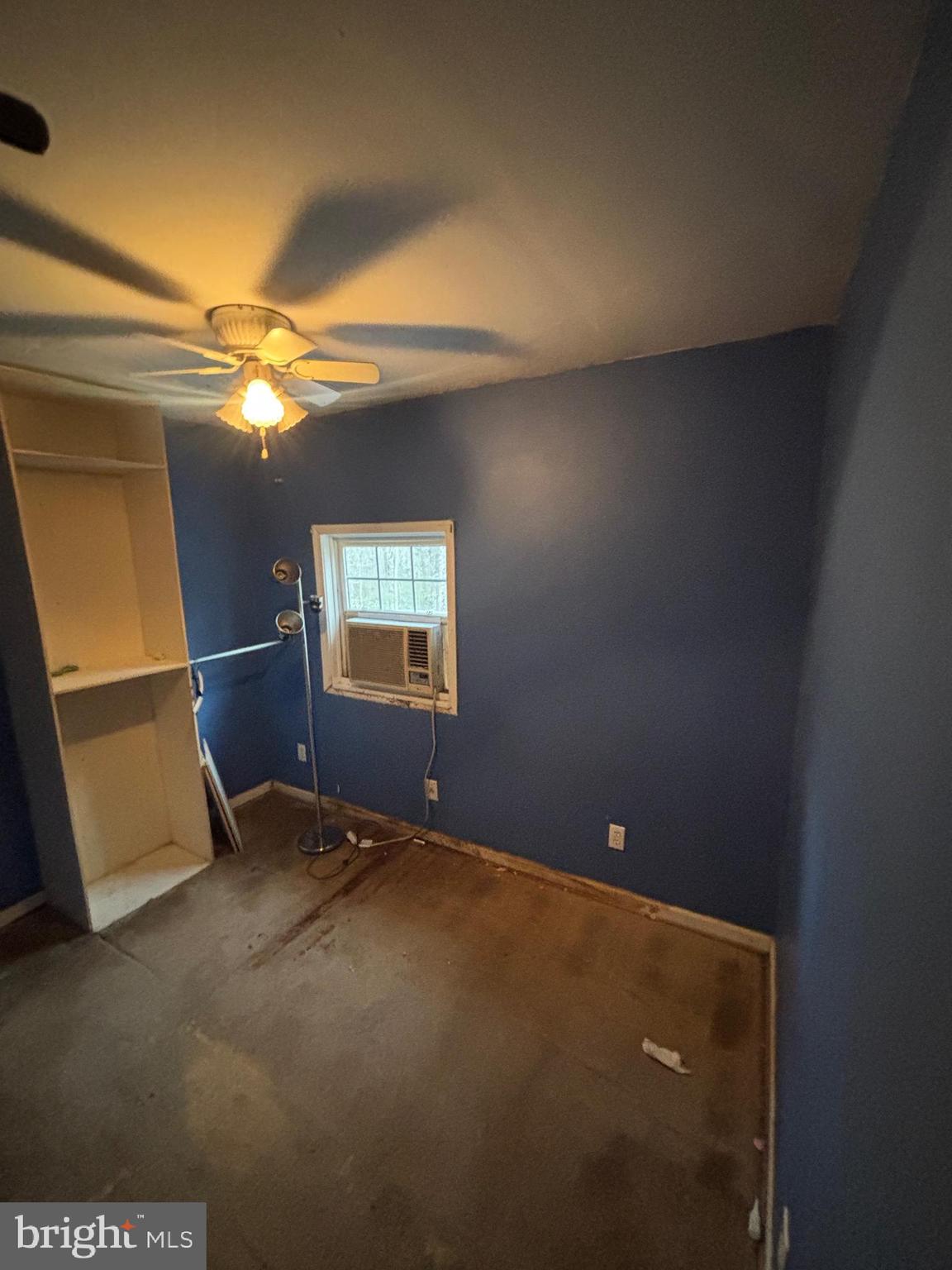 FOXBROOK FOREST - Residential