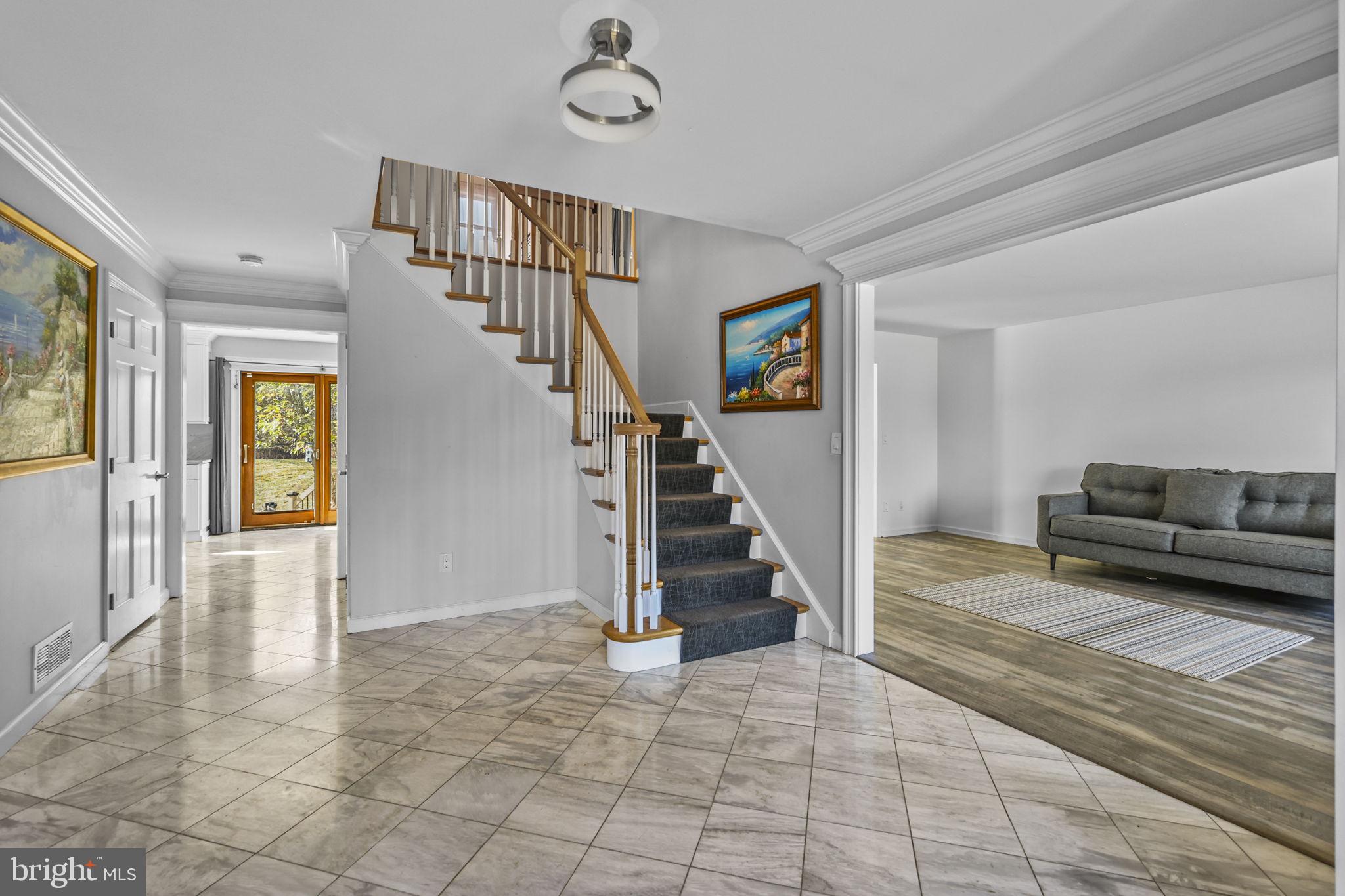 111 MOUNT AIRY HARBOURTON