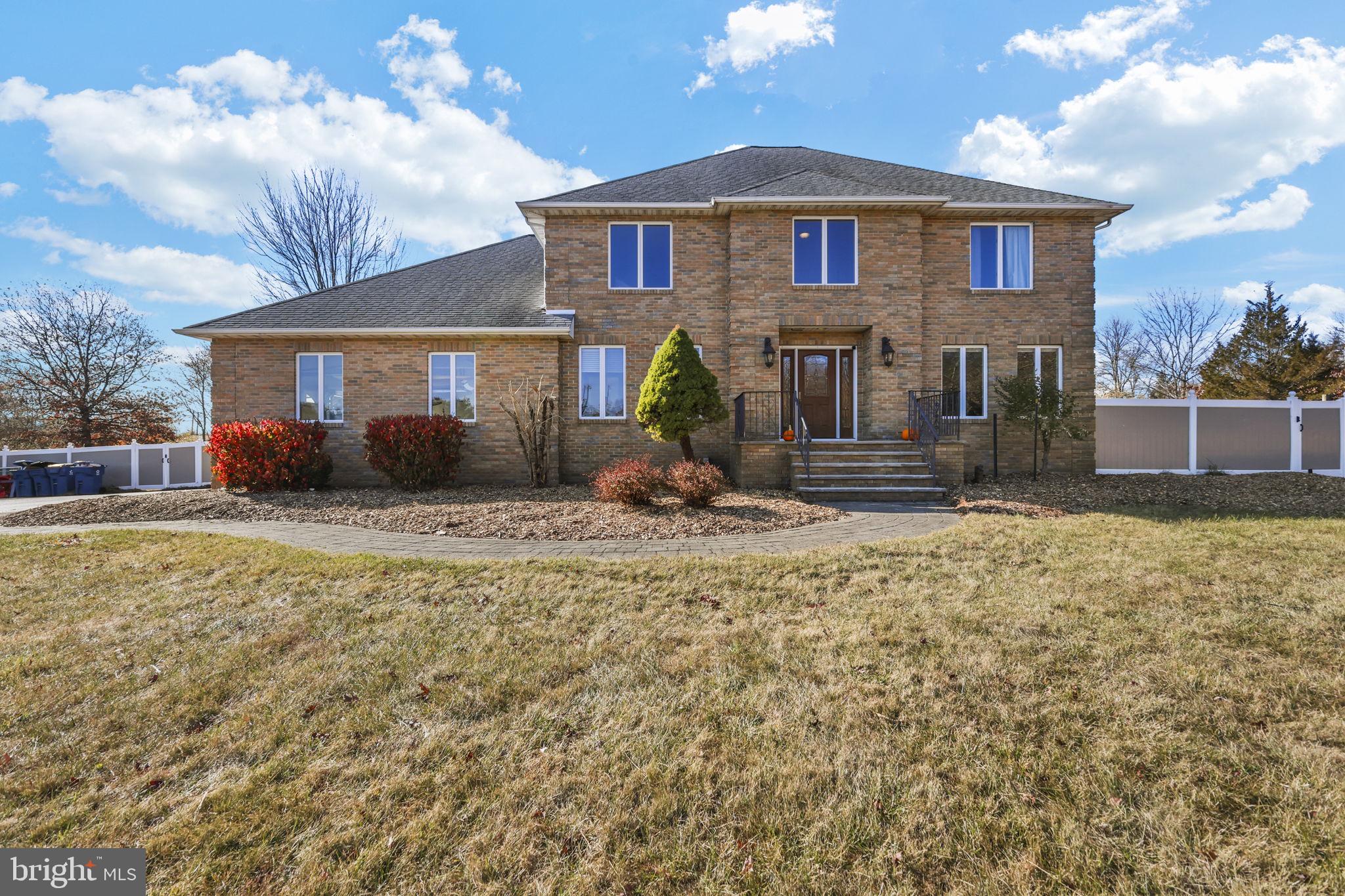 111 MOUNT AIRY HARBOURTON