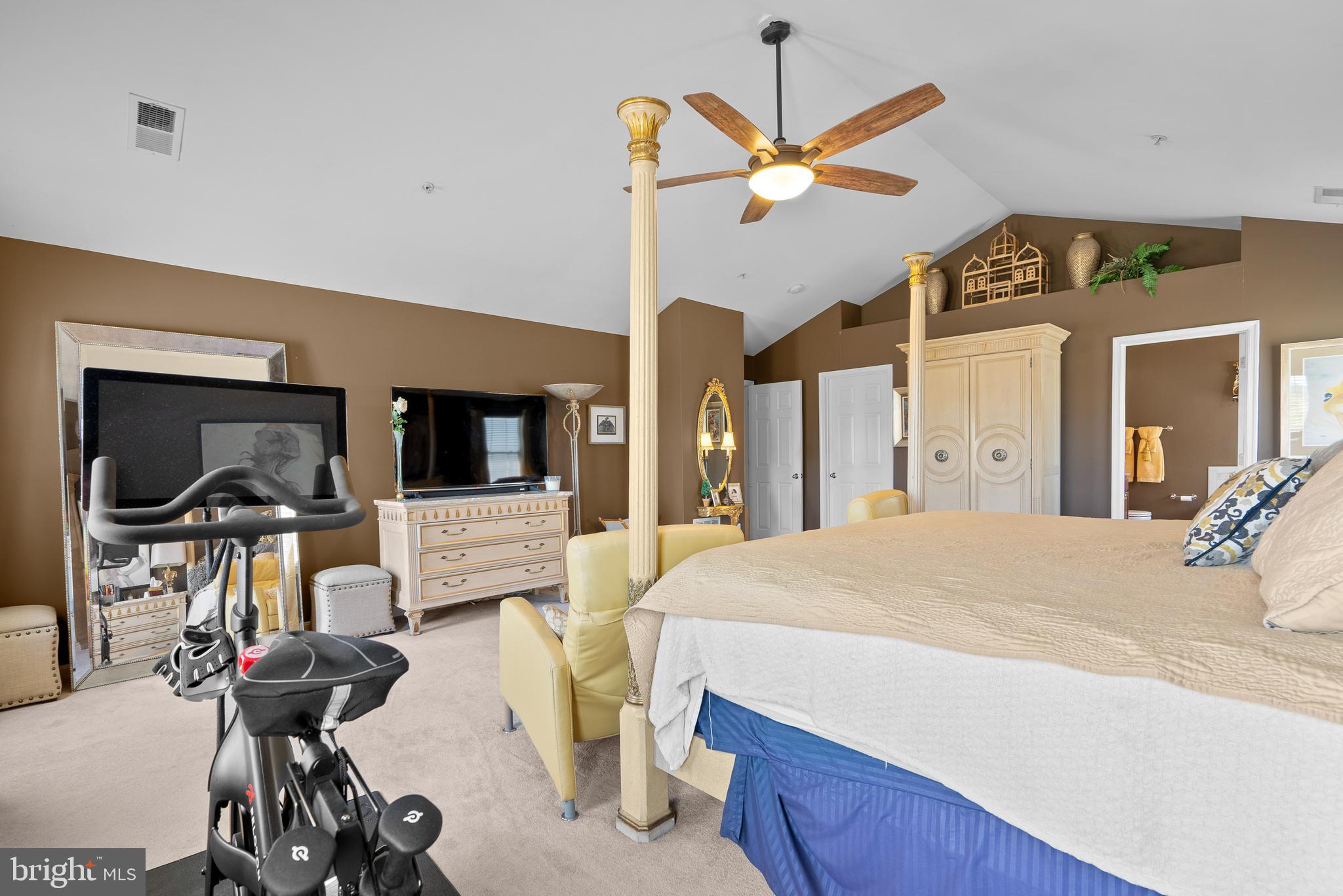 HERITAGE GLEN-PLAT FIVE> - Residential