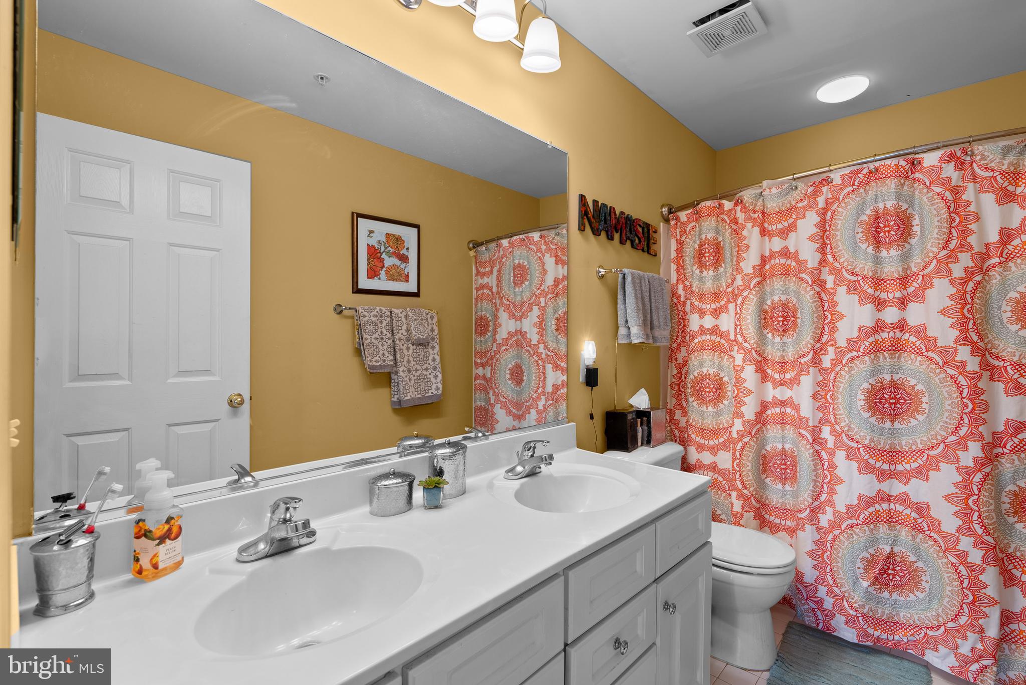 HERITAGE GLEN-PLAT FIVE> - Residential