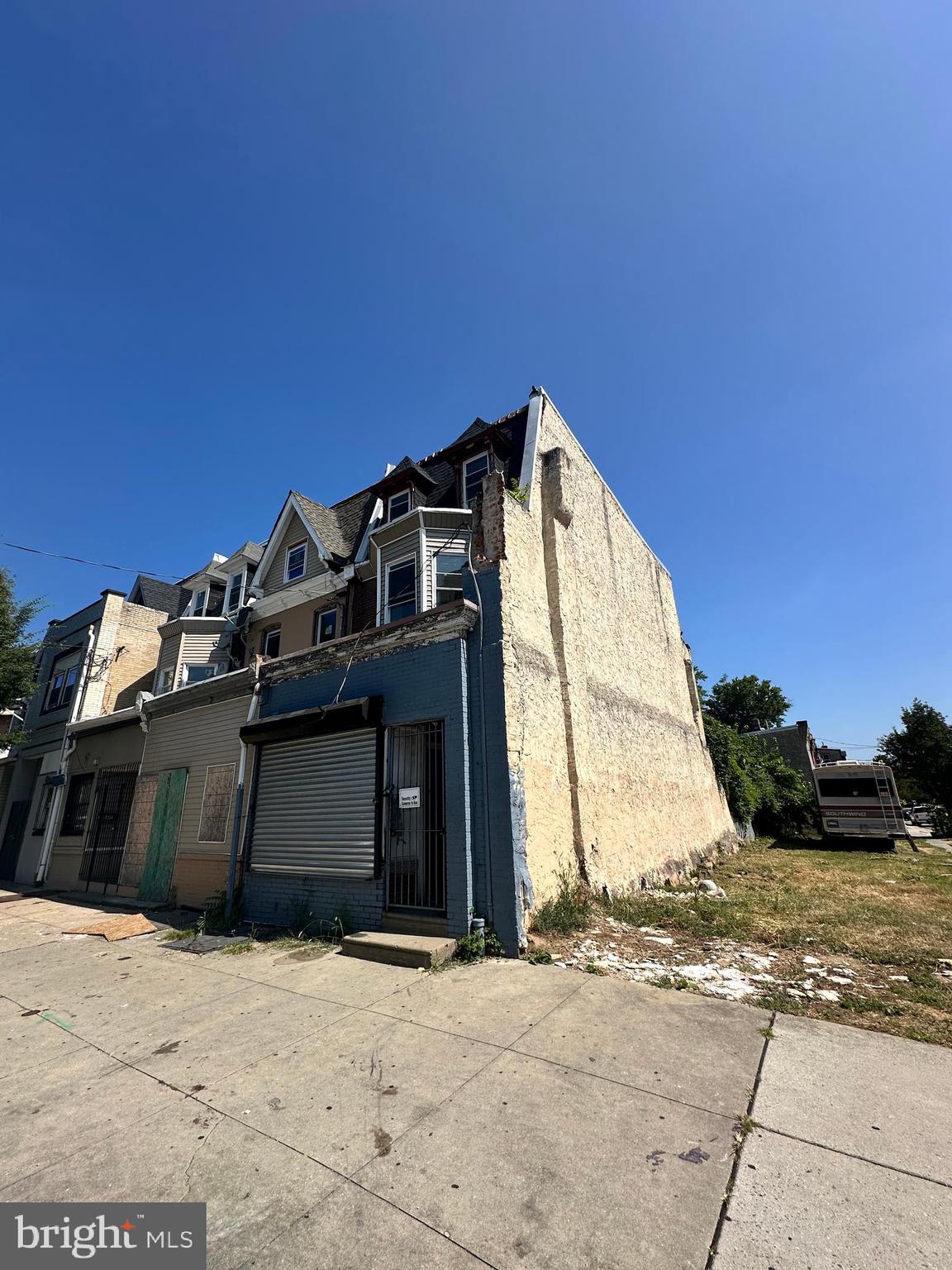 Prime investment property in Germantown featuring a first-floor commercial storefront and a spacious
upstairs apartment. Located just minutes from La Salle University, this mixed-use building offers excellent
visibility and strong foot traffic.
The property is in need of a full renovation and is being sold as-is. Perfect for an investor or entrepreneur
looking to create income from both residential and commercial spaces. Bring your vision and transform this into a high-performing asset.
Features:
• Mixed-use: storefront + apartment
• Approx. 1,805 sq. ft.
• High-traffic location close to La Salle University
• Cash or hard money financing only
Endless potential in a sought-after corridor—don’t miss this opportunity.
Buyer to cover closing costs &Â Â both sides of transfer tax.