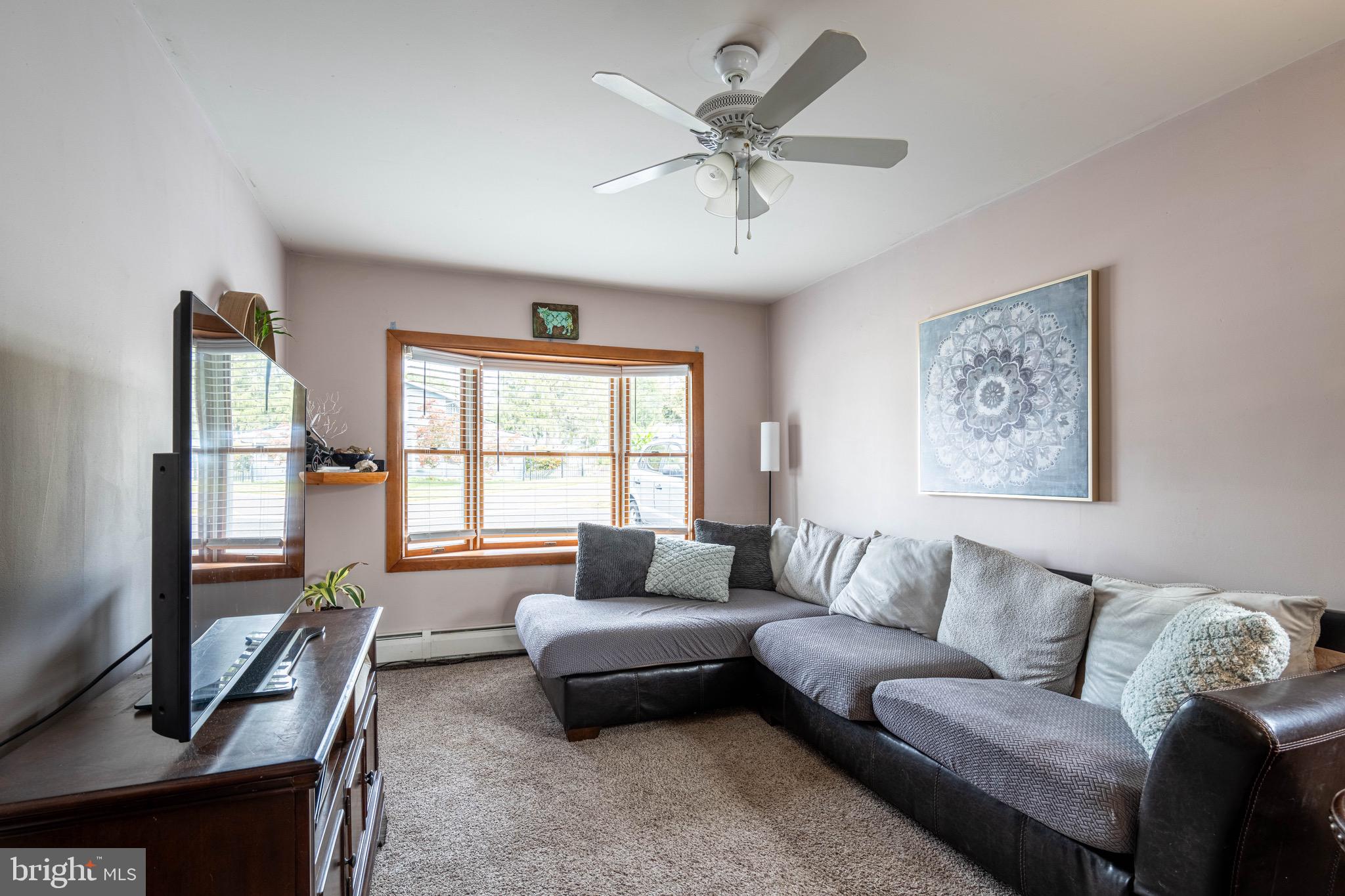 TWIN OAKS - Residential