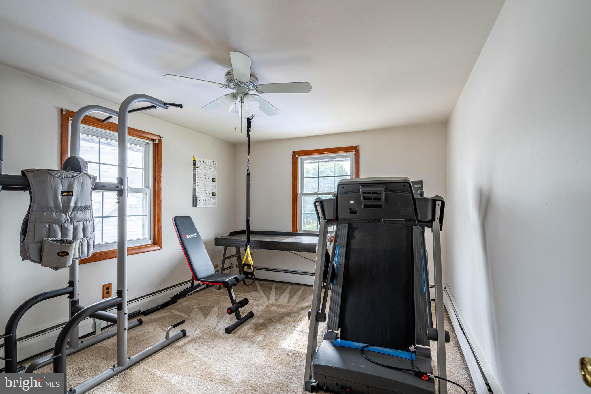 TWIN OAKS - Residential