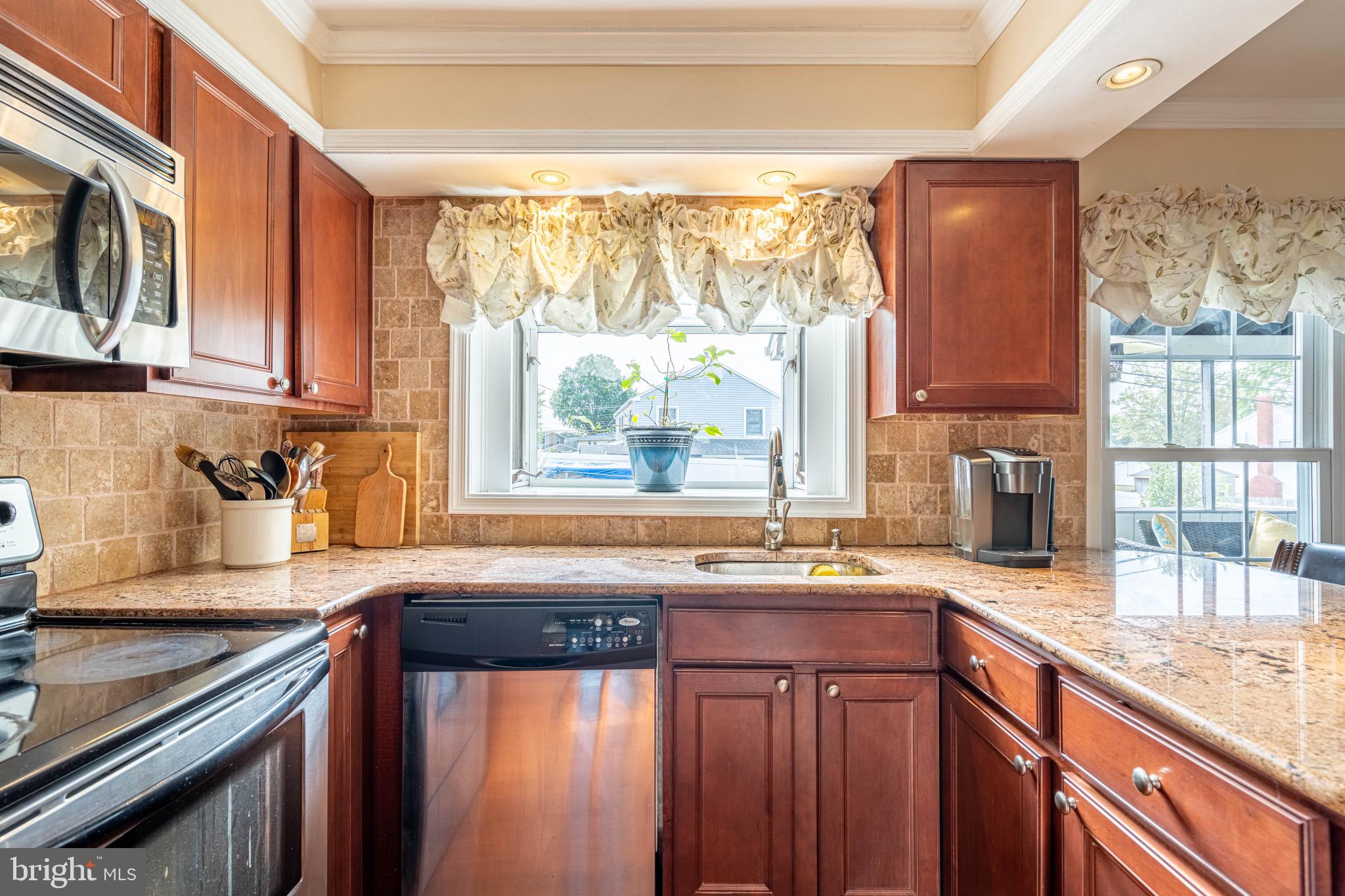 TWIN OAKS - Residential