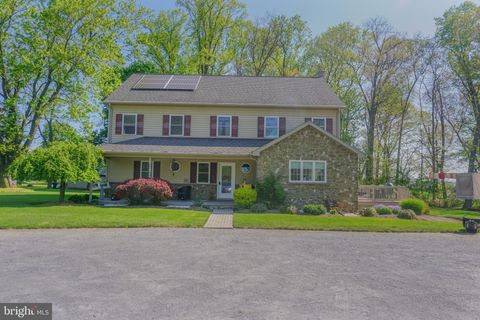 Photo of 303 S Kinzer Road, Kinzers, PA 17535 (MLS # PALA2050456)