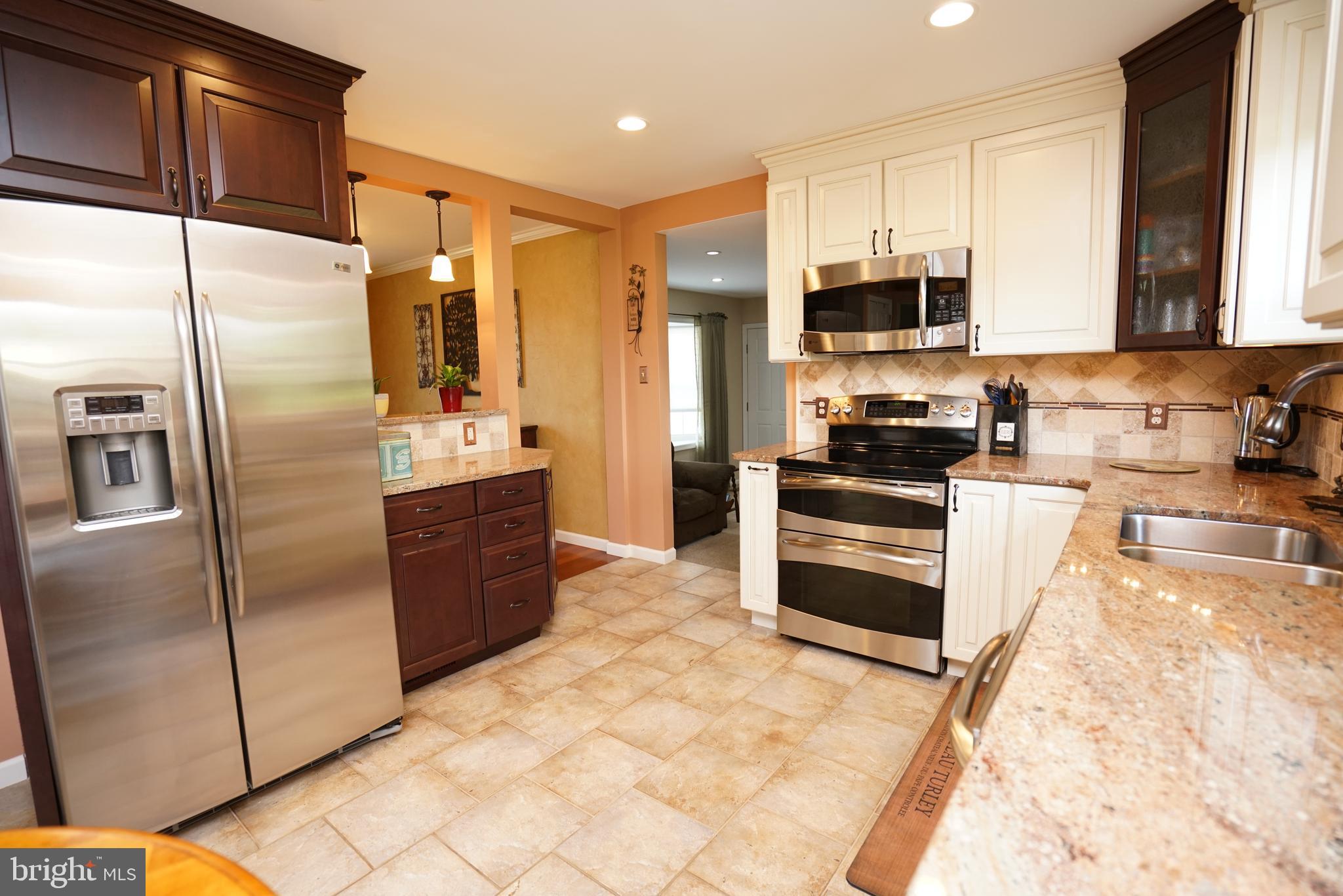 STERLING KNOLL - Residential