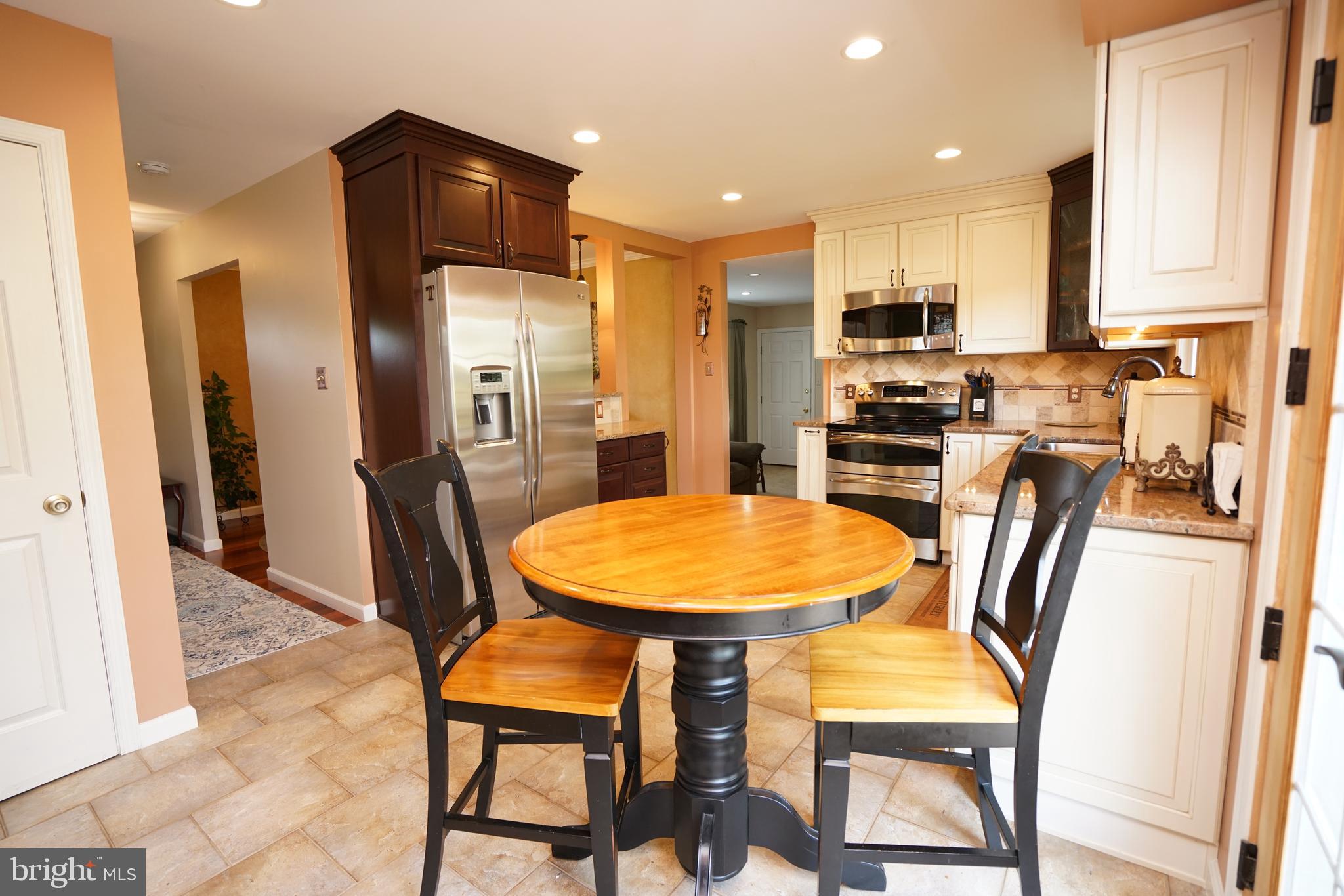 STERLING KNOLL - Residential
