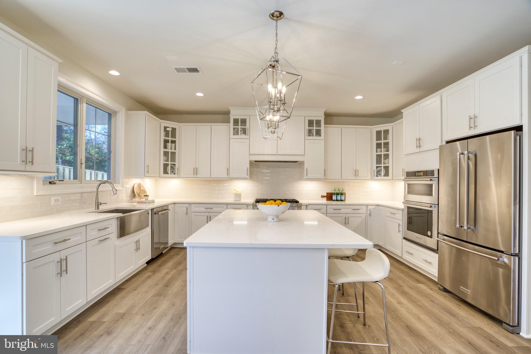 2221 ORCHID DRIVE