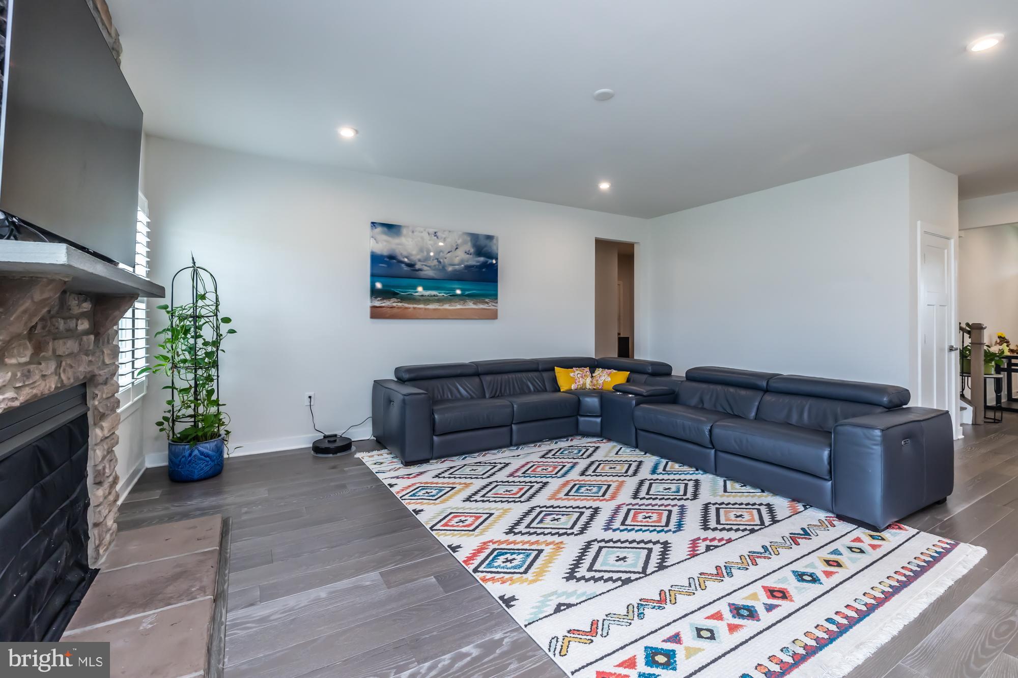 WOODFIELD - Residential Lease