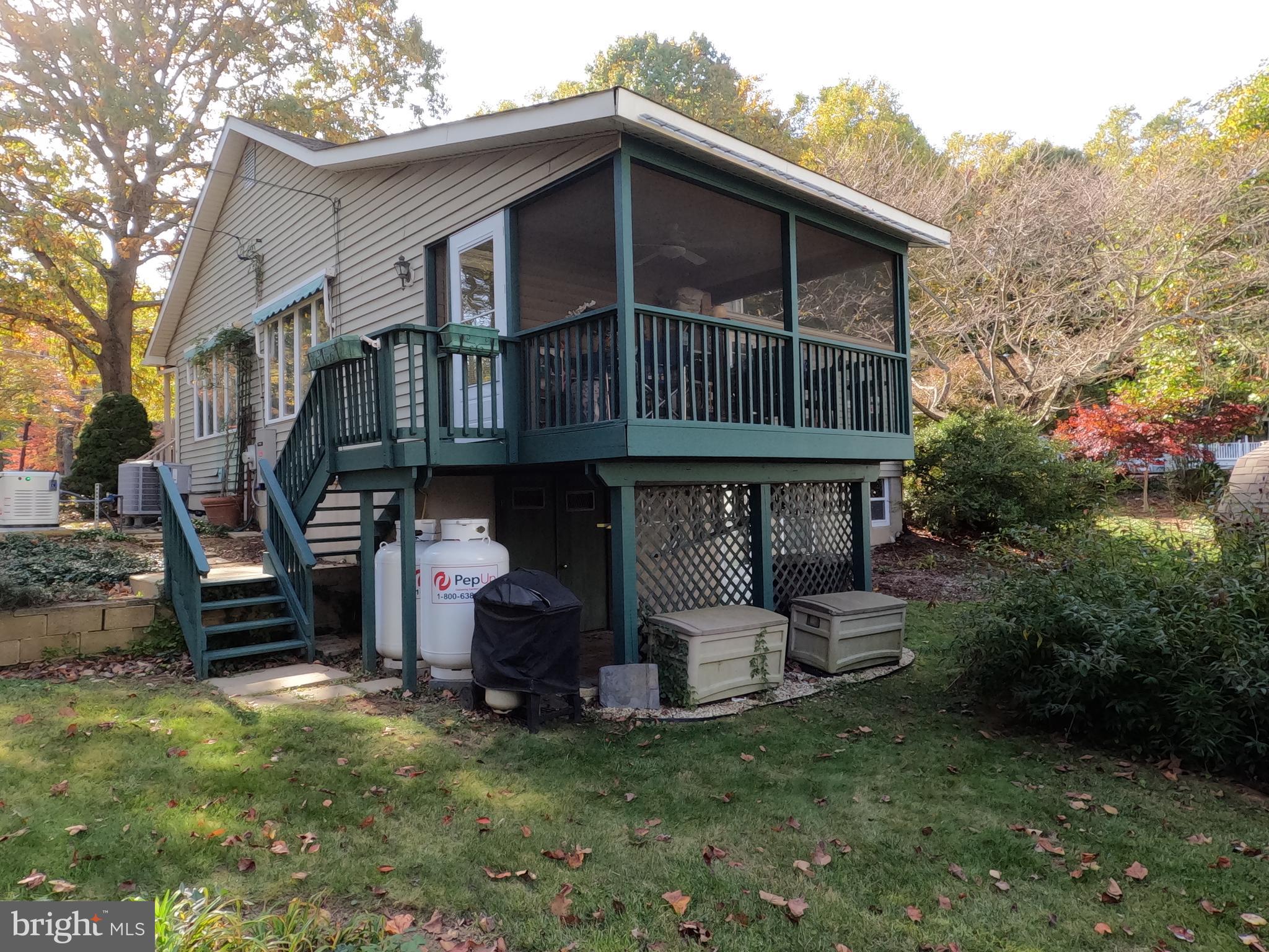 SEVERN GROVE - Residential