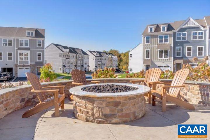 PLEASANT GREEN - Residential