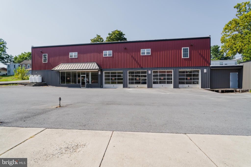 Photo of 240 W Fulton Street, EPHRATA, PA 17522 (MLS # PALA2062638)