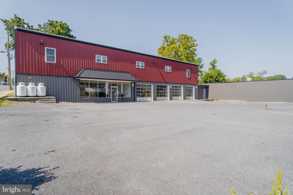 Photo of 240 W Fulton Street, EPHRATA, PA 17522 (MLS # PALA2062638)