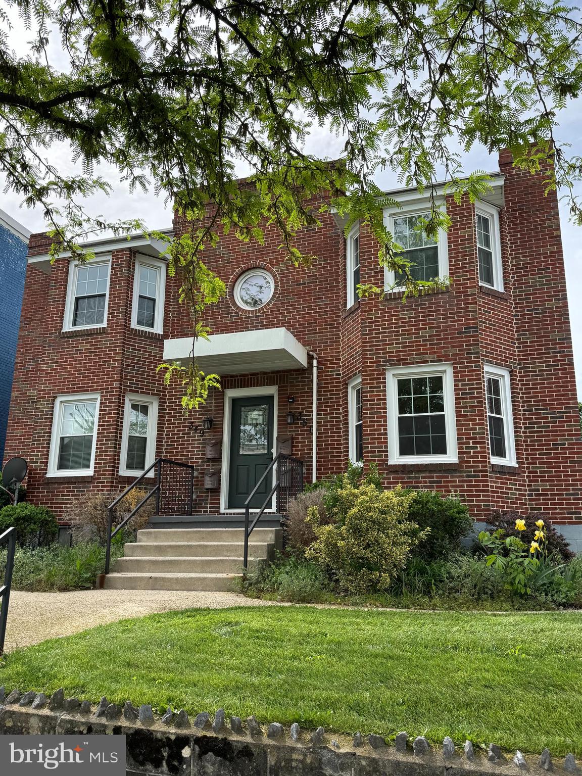 349 WESTSIDE AVENUE