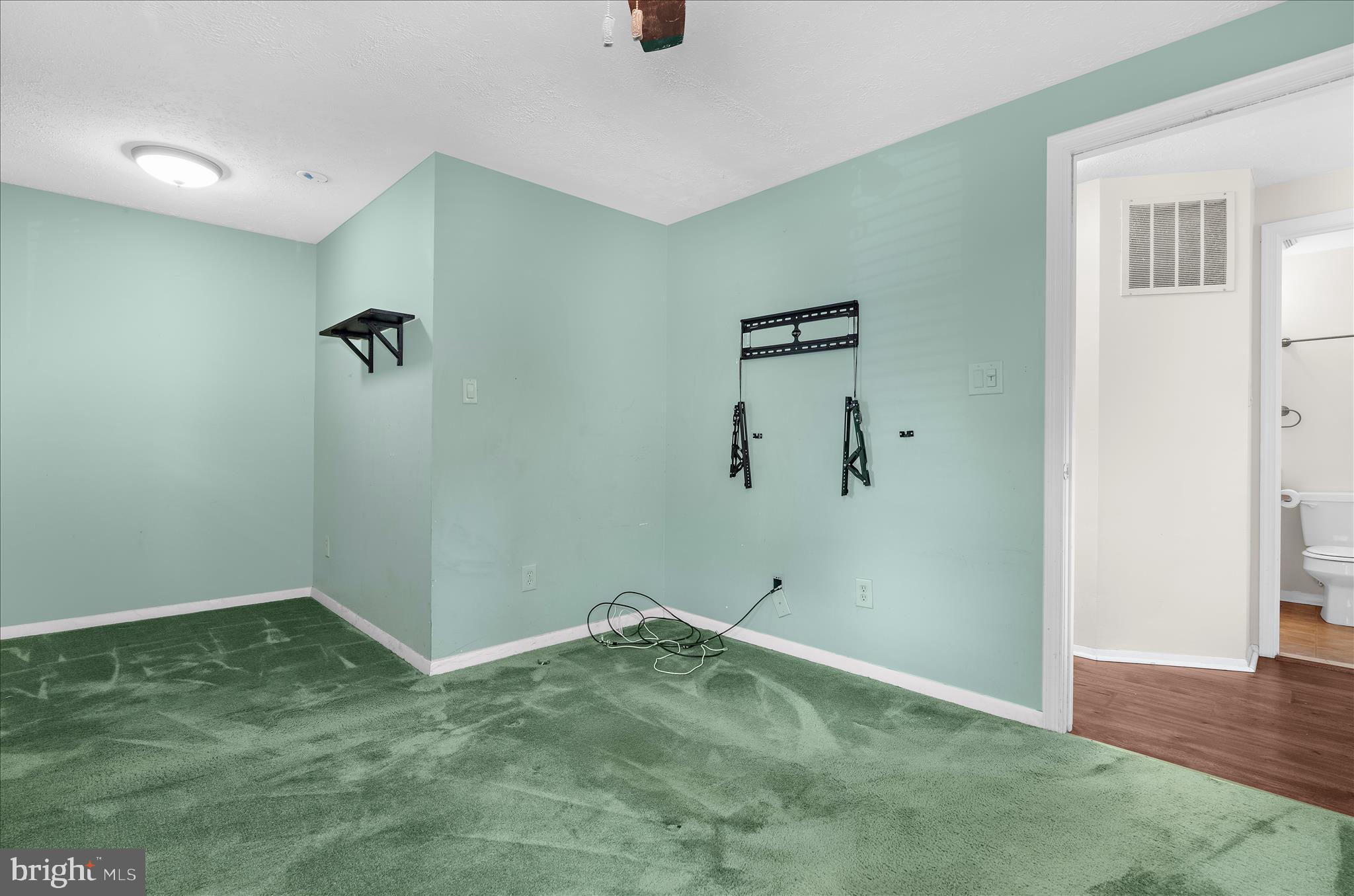 CHESTERFIELD - Residential