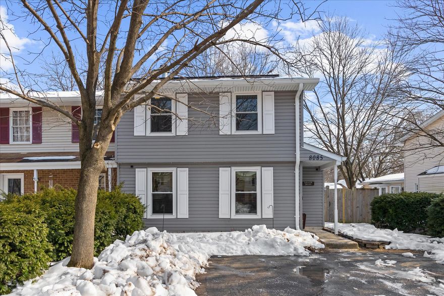 Welcome Home!  This beautiful Colonial duplex is just waiting for you!  Step in to find a Living room with wood burning fireplace, separate Dining room & Granite counters, Cabinets & Stainless Steel appliances in the kitchen!  As an extra bonus, the Main level has a Bedroom & Laundry room for convenience.  Upstairs you will find 2 Bedrooms and 2 full Bathrooms!  The back yard is fully fenced for privacy and has a Deck & Shed for storage.  Newly replaced Floors on lower level, Roof, HVAC, Solar Panels, Windows, Doors & Siding make this home stand out!  Community pools, tennis courts, playground area & more are included here in Chesterfield.  This home offers low maintenance & is close to shopping, schools, medical providers, hospitals & interstate access.
You won't want to miss this gem!  Schedule your tour today!
