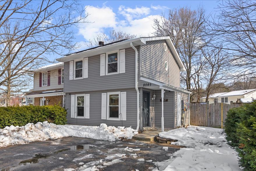 Welcome Home!  This beautiful Colonial duplex is just waiting for you!  Step in to find a Living room with wood burning fireplace, separate Dining room & Granite counters, Cabinets & Stainless Steel appliances in the kitchen!  As an extra bonus, the Main level has a Bedroom & Laundry room for convenience.  Upstairs you will find 2 Bedrooms and 2 full Bathrooms!  The back yard is fully fenced for privacy and has a Deck & Shed for storage.  Newly replaced Floors on lower level, Roof, HVAC, Solar Panels, Windows, Doors & Siding make this home stand out!  Community pools, tennis courts, playground area & more are included here in Chesterfield.  This home offers low maintenance & is close to shopping, schools, medical providers, hospitals & interstate access.
You won't want to miss this gem!  Schedule your tour today & see for yourself!  Motivated Seller welcomes your offer today!