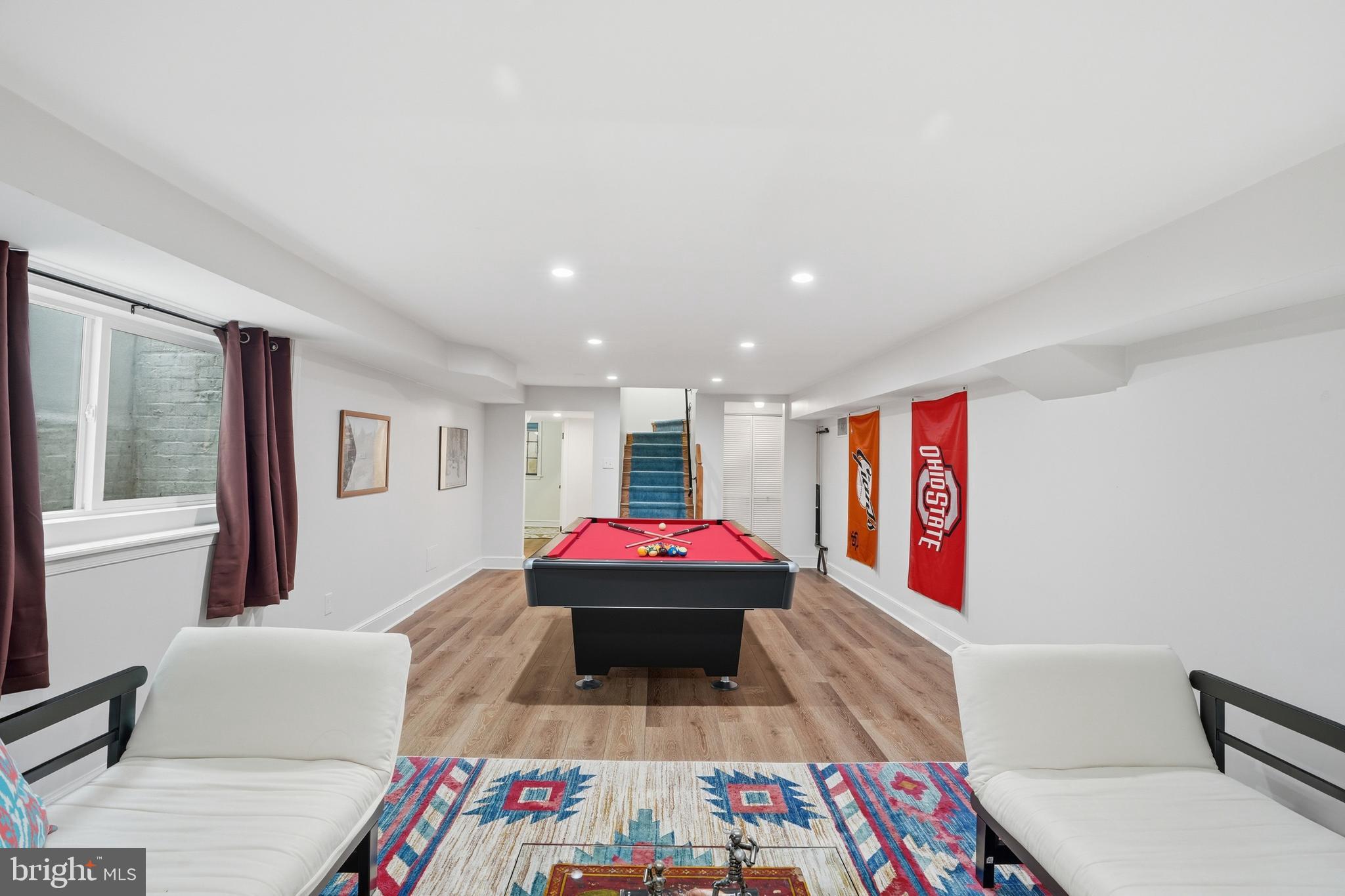 GREENWICH FOREST - Residential