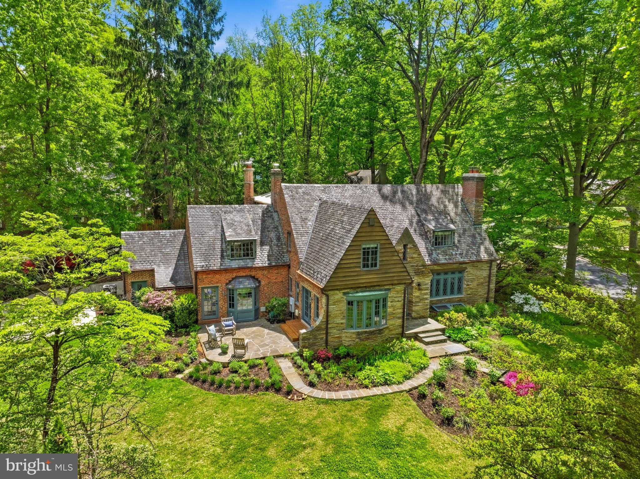 GREENWICH FOREST - Residential
