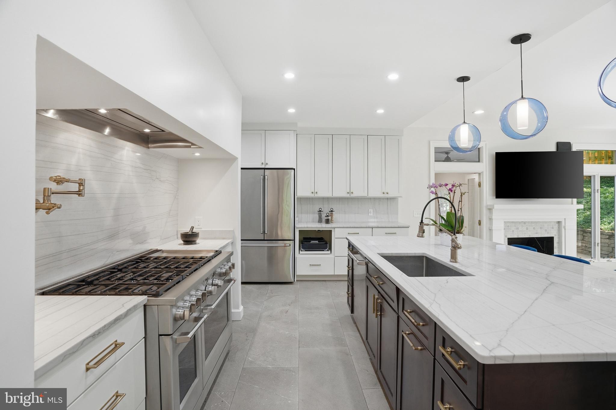 GREENWICH FOREST - Residential