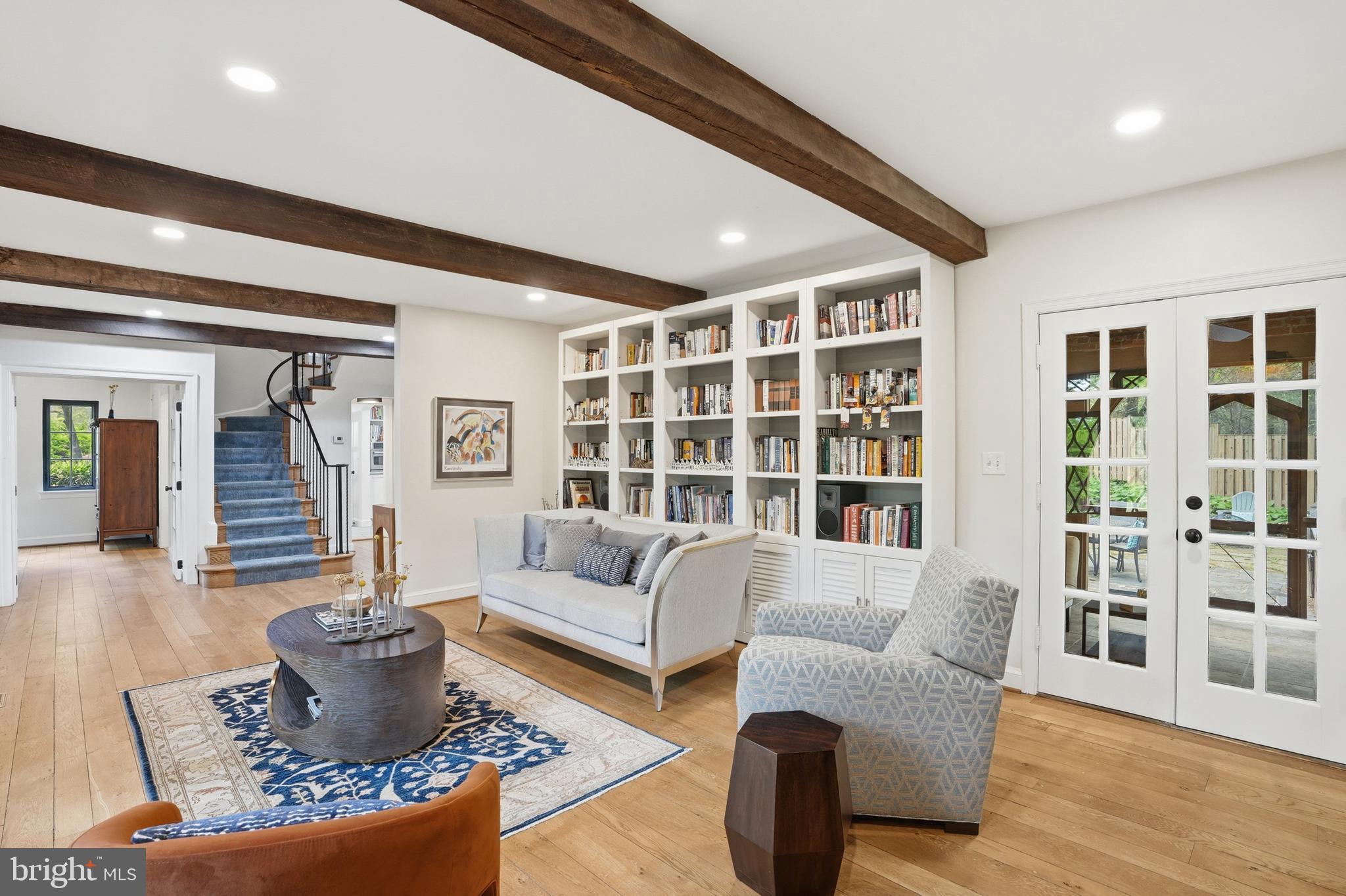 GREENWICH FOREST - Residential