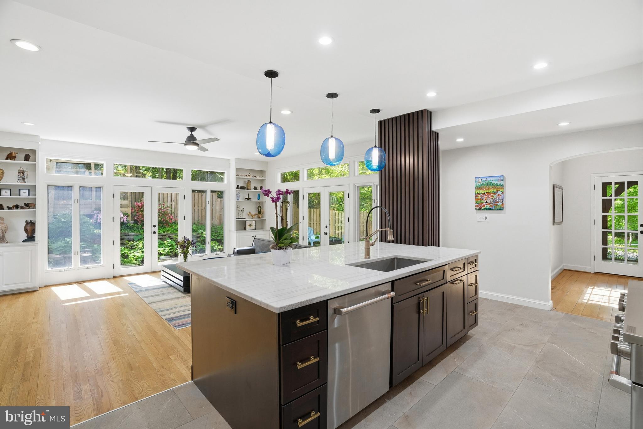 GREENWICH FOREST - Residential