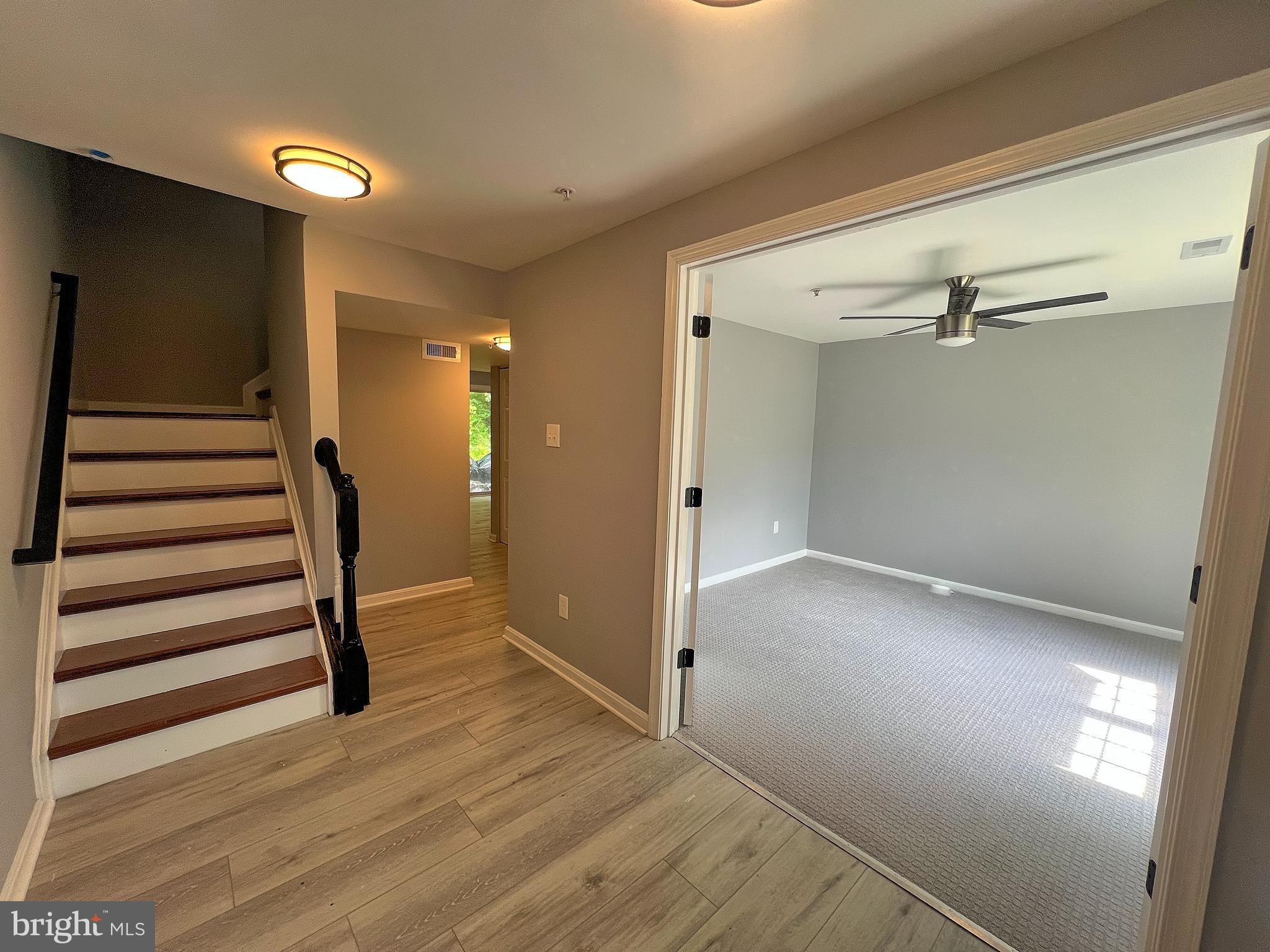 9864 GREENBRIAR WAY