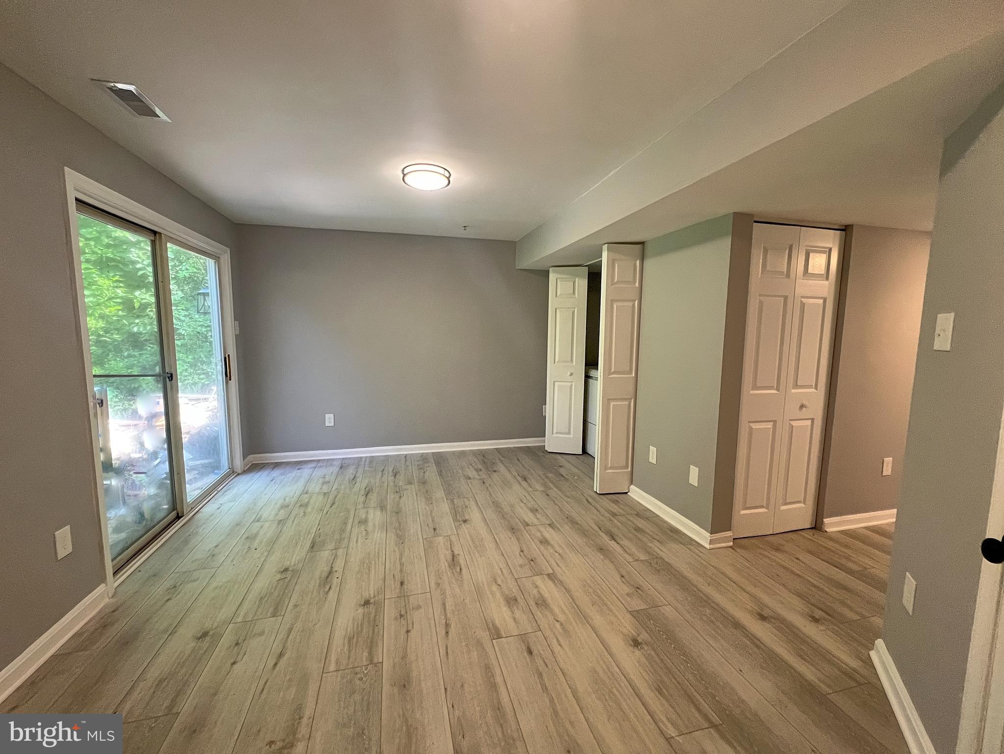 9864 GREENBRIAR WAY