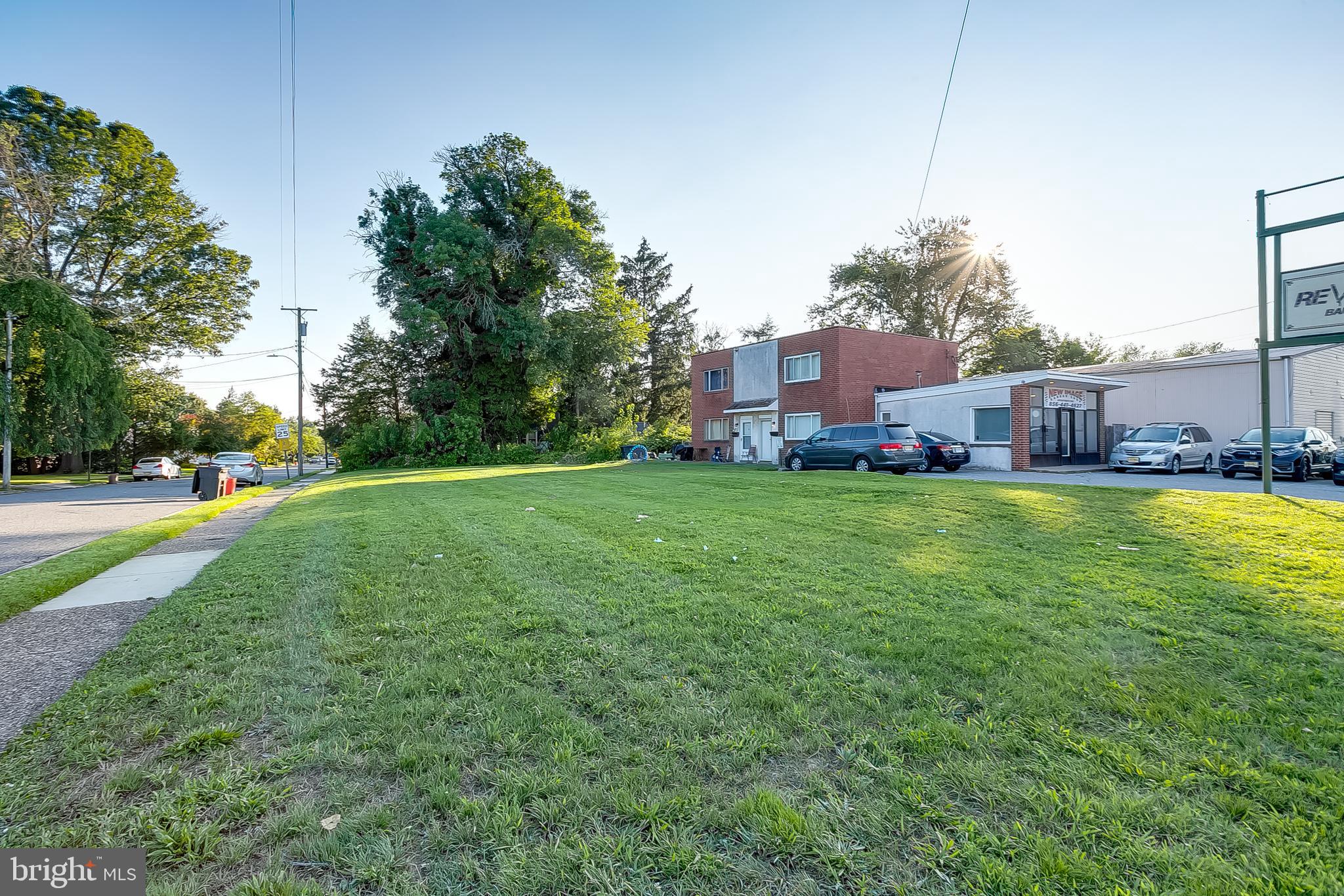 502 N WHITE HORSE PIKE