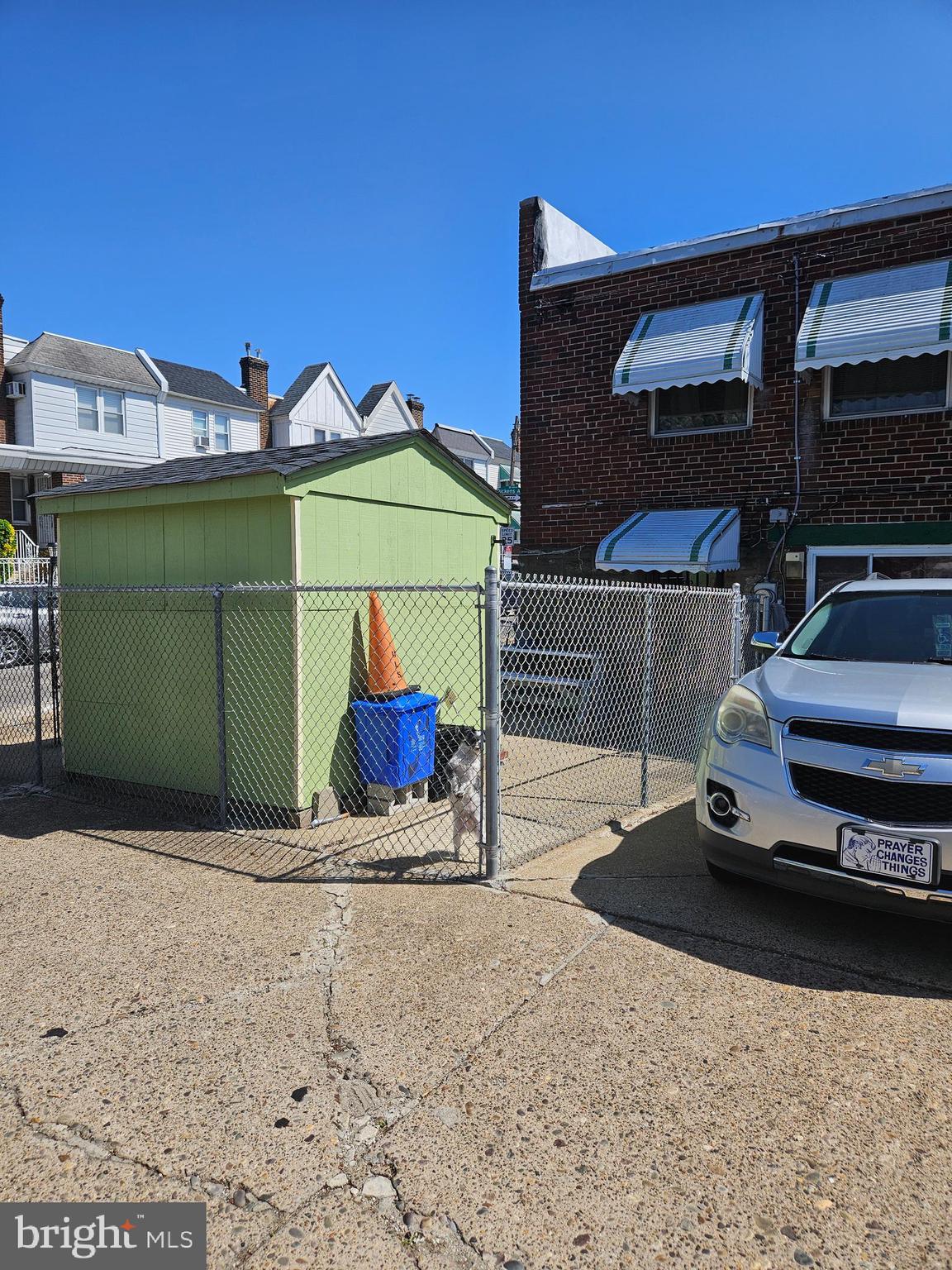 ELMWOOD PARK - Residential