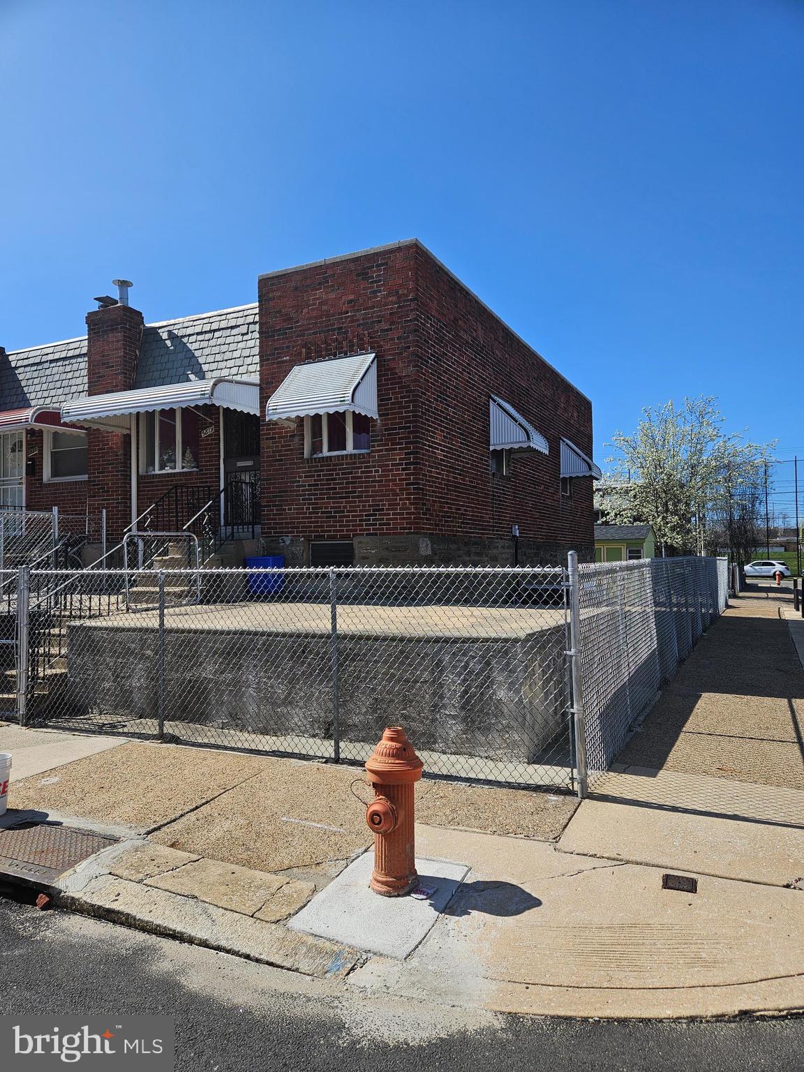 ELMWOOD PARK - Residential