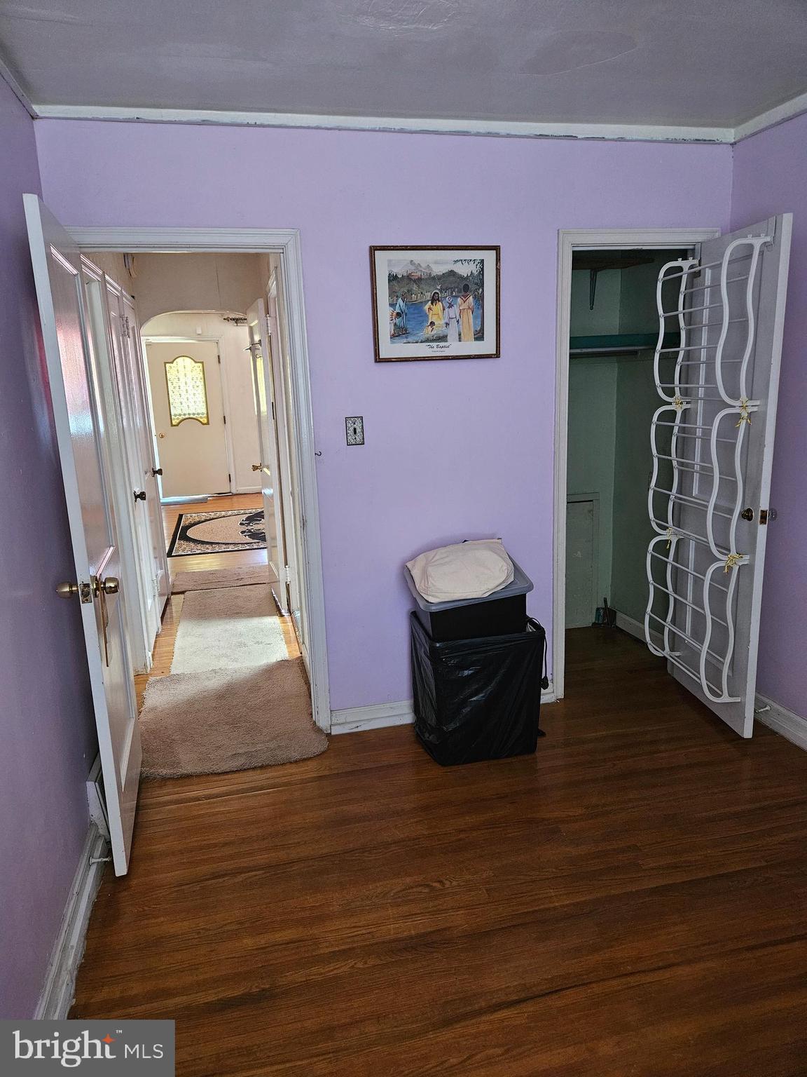 ELMWOOD PARK - Residential