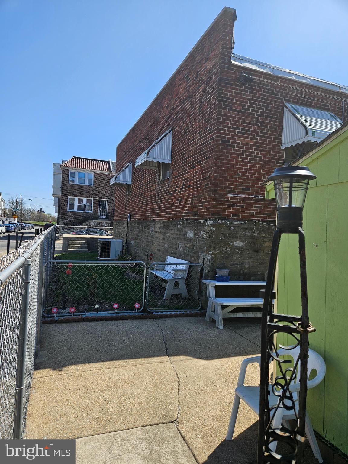 ELMWOOD PARK - Residential