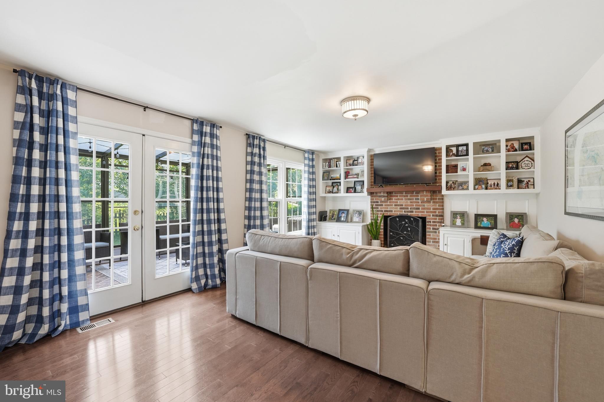 SOUTHPORT - Residential