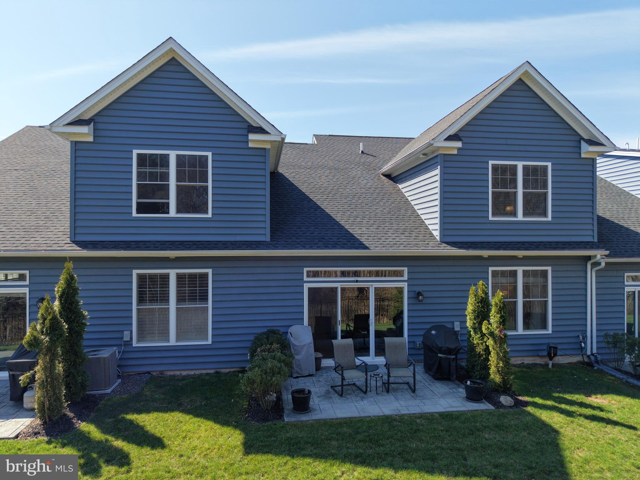 ROSE POINTE - Residential