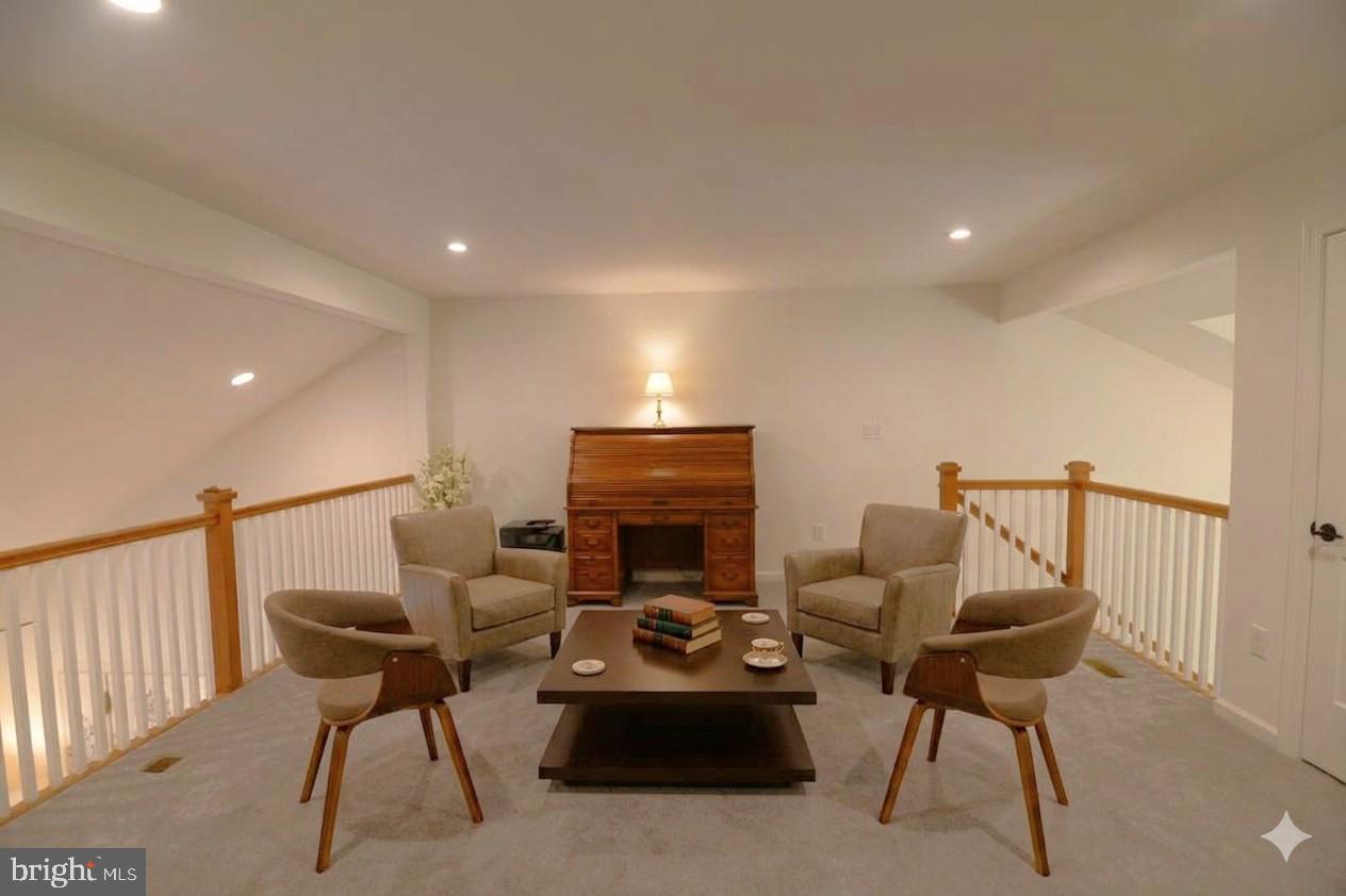 ROSE POINTE - Residential