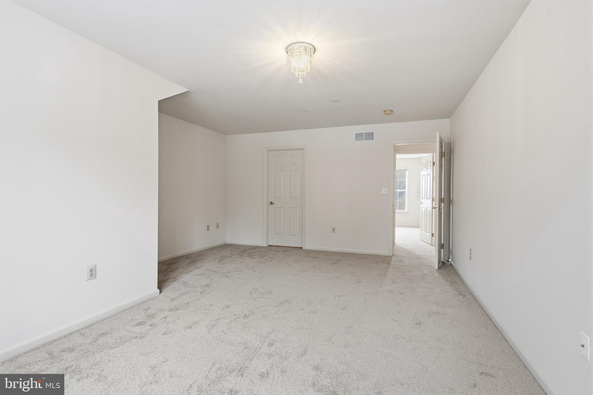 STUARTS KEEP - Residential