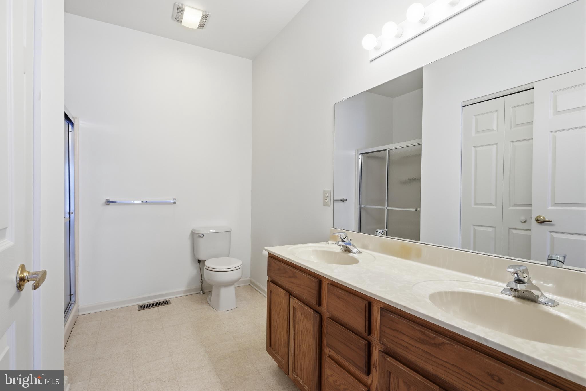 STUARTS KEEP - Residential